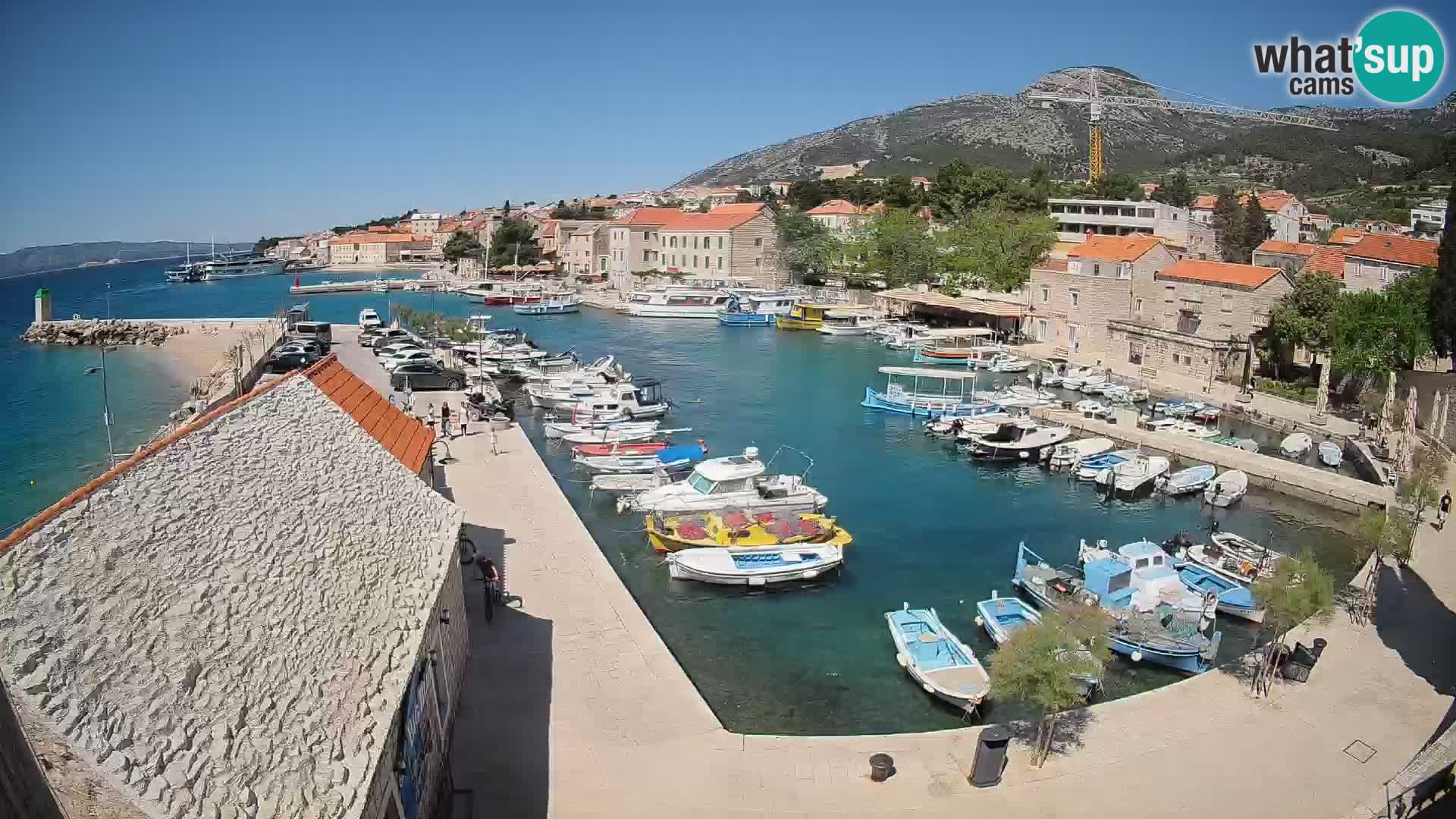 Webcam porto di Bol – Vista live sulla Riva e Marina