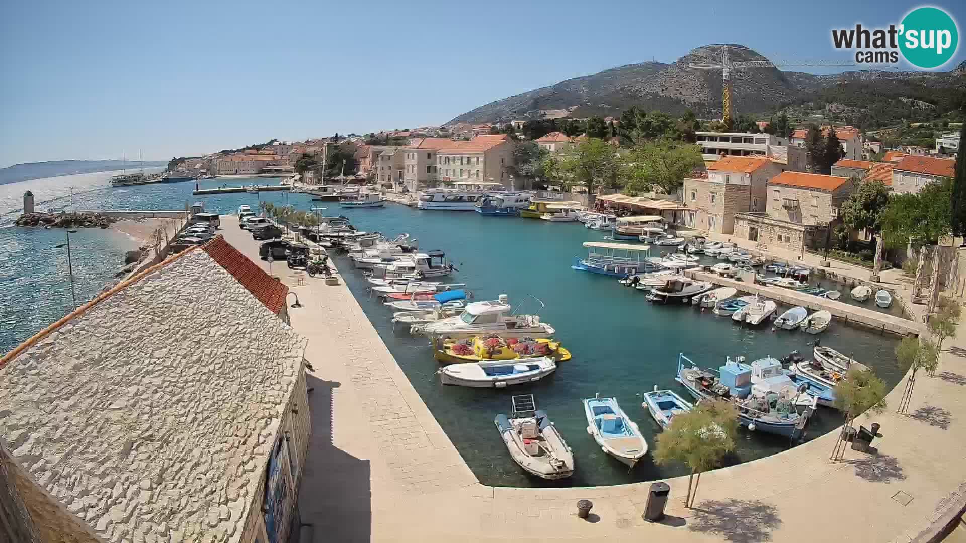 Webcam Bol Harbour – Live View of Bol Riva & Marina