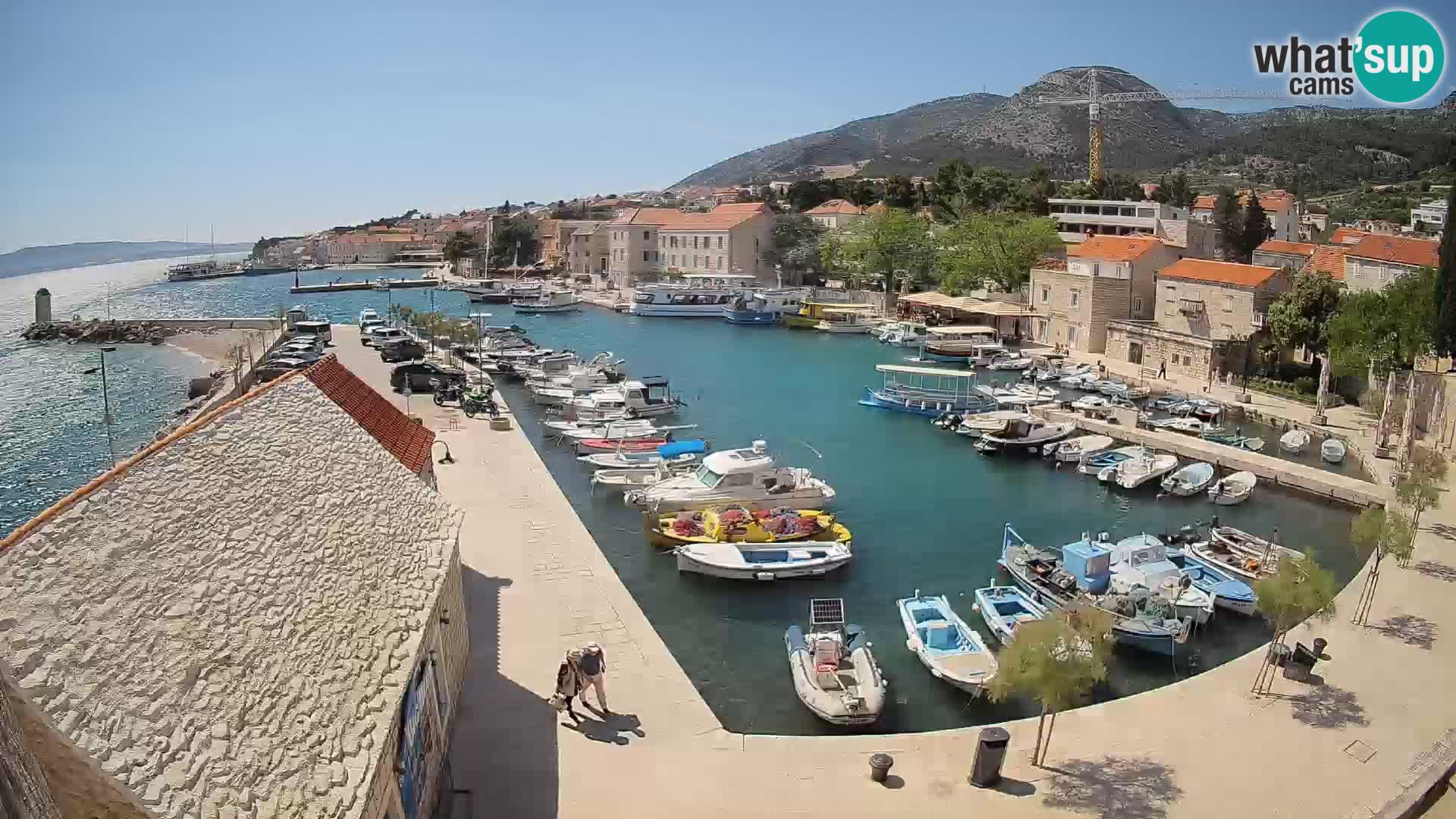 Webcam Bol Harbour – Live View of Bol Riva & Marina