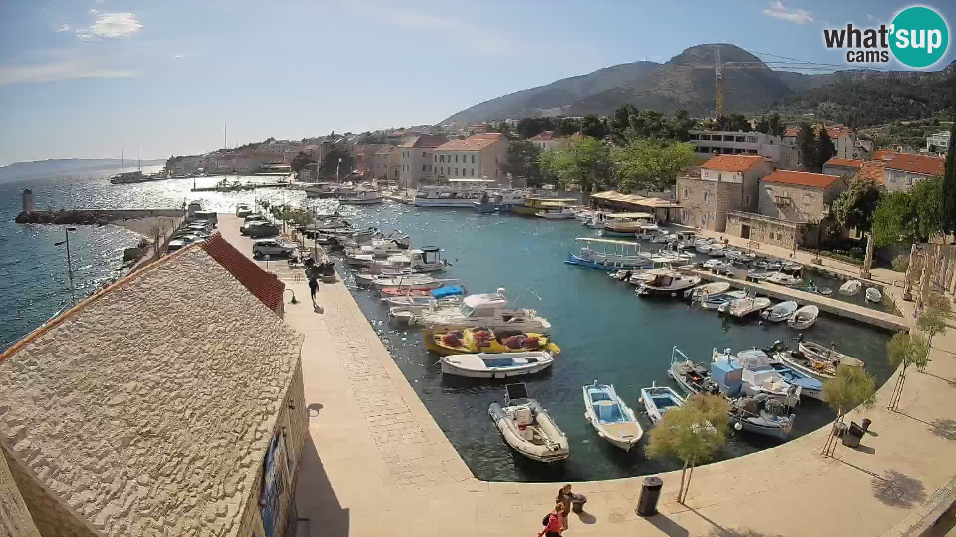 Webcam Bol Hafen – Liveblick auf Bol Riva & Marina