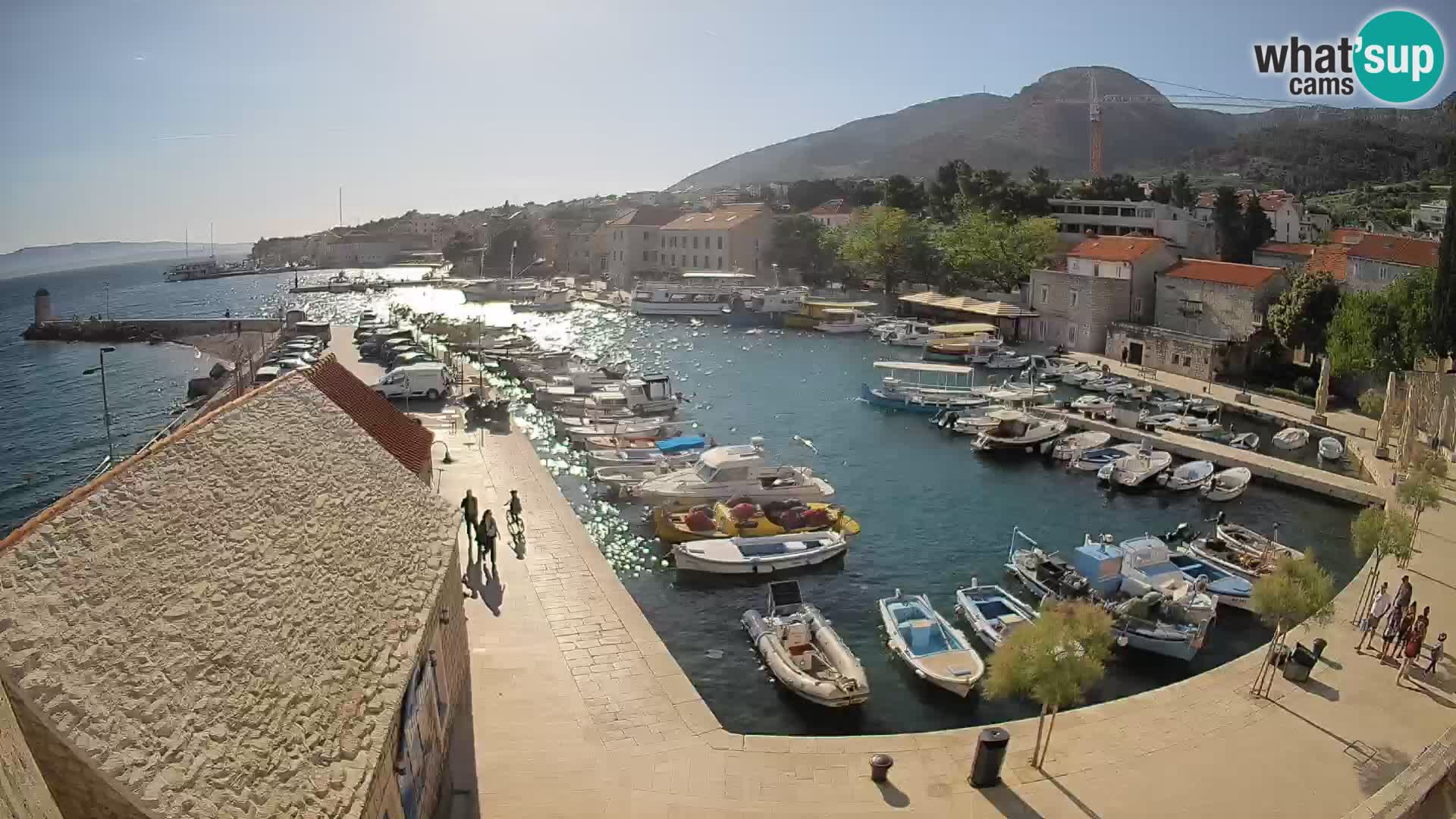 Webcam Bol Harbour – Live View of Bol Riva & Marina