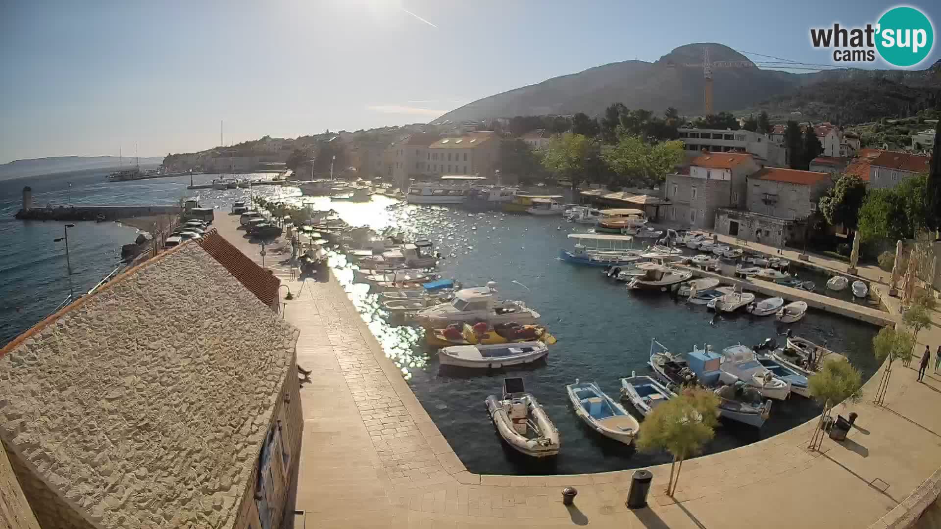 Webcam Bol Harbour – Live View of Bol Riva & Marina