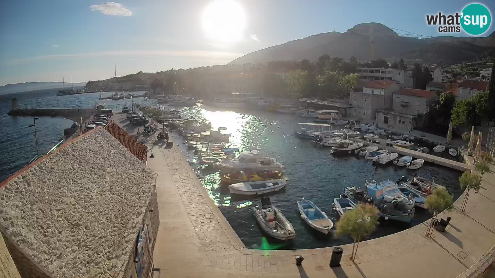 Webcam Bol Harbour – Live View of Bol Riva & Marina