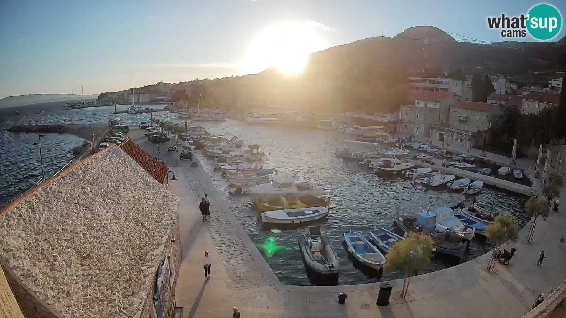 Webcam Bol Hafen – Liveblick auf Bol Riva & Marina