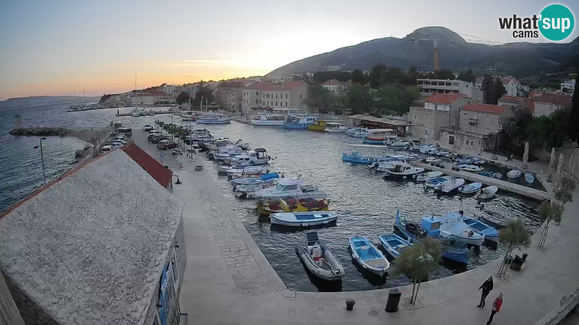 Webcam Bol Harbour – Live View of Bol Riva & Marina