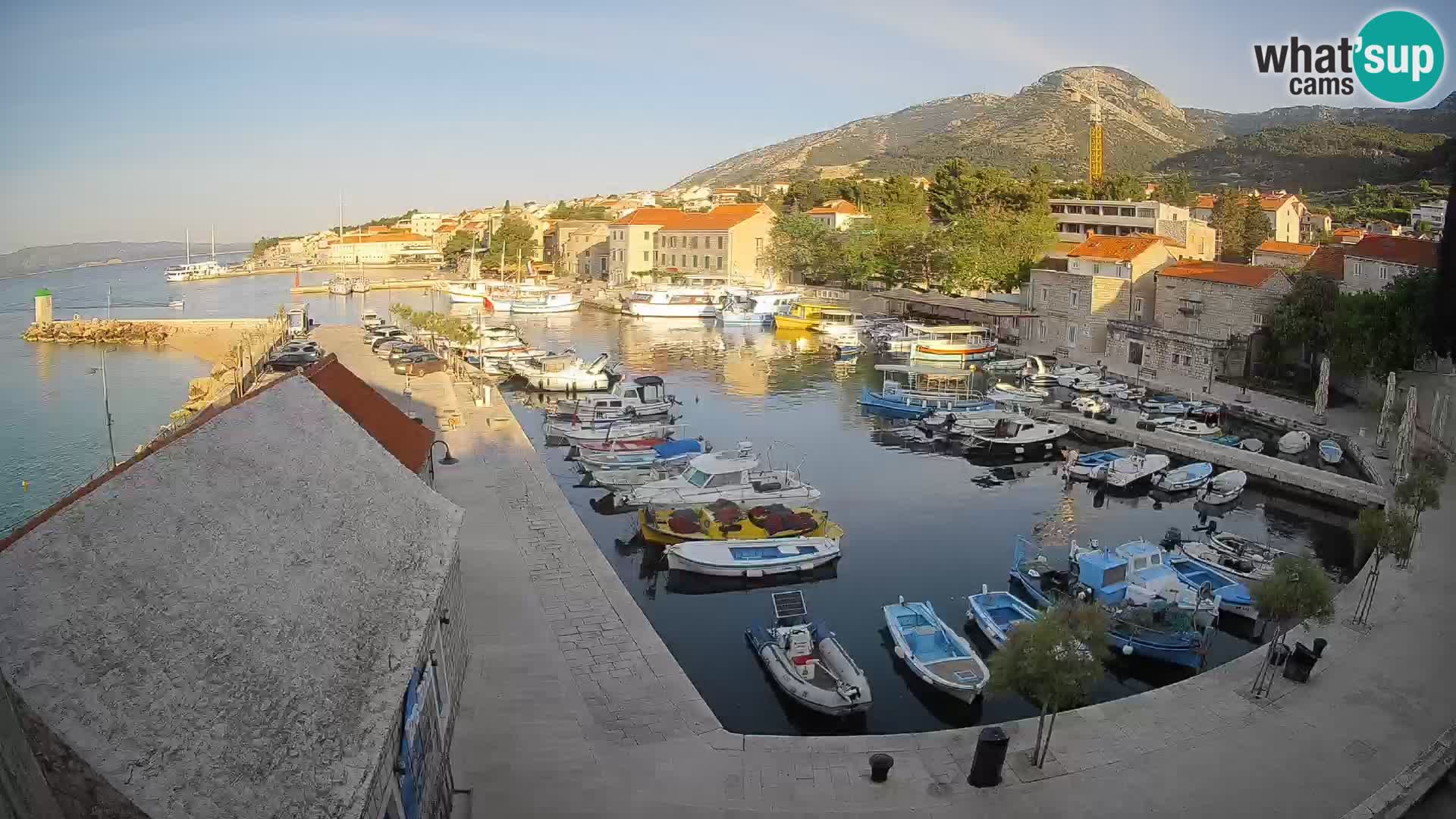 Webcam Bol Harbour – Live View of Bol Riva & Marina