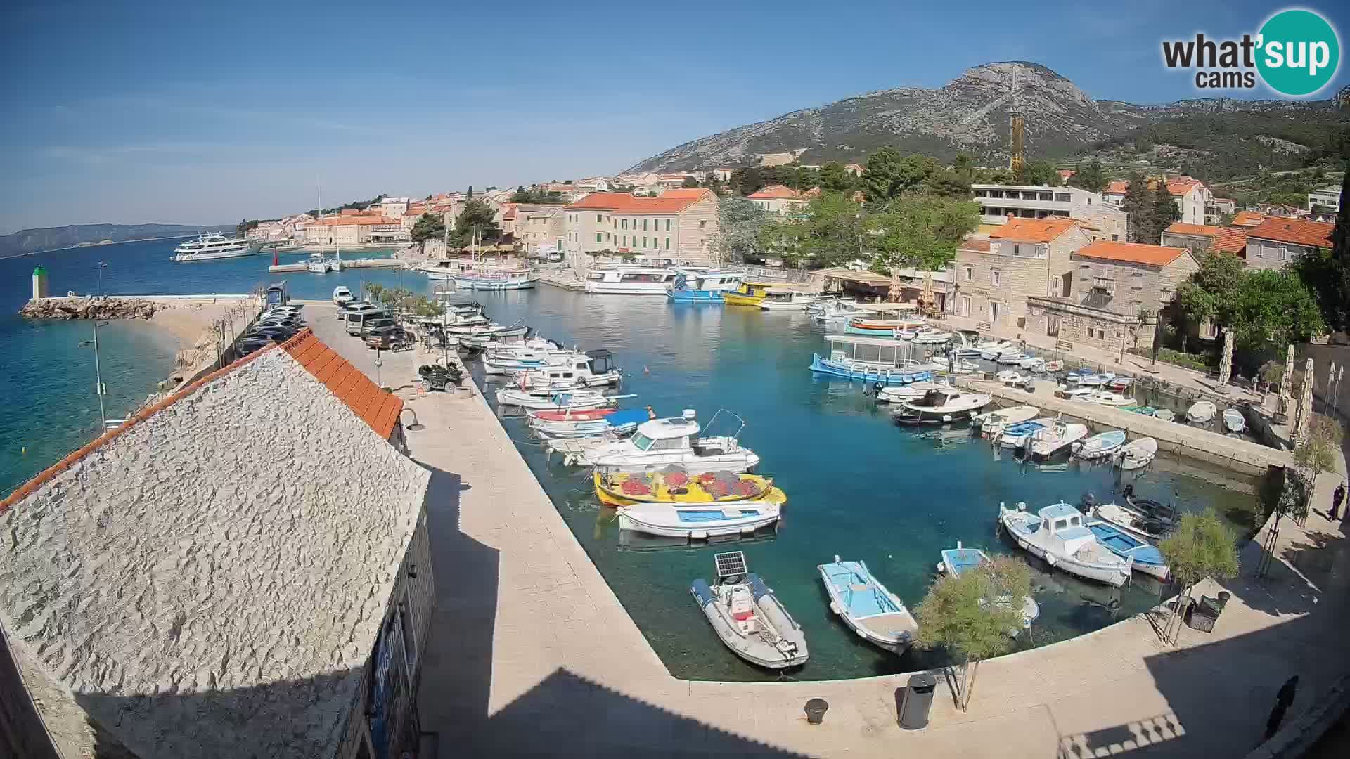 Webcam Bol Hafen – Liveblick auf Bol Riva & Marina