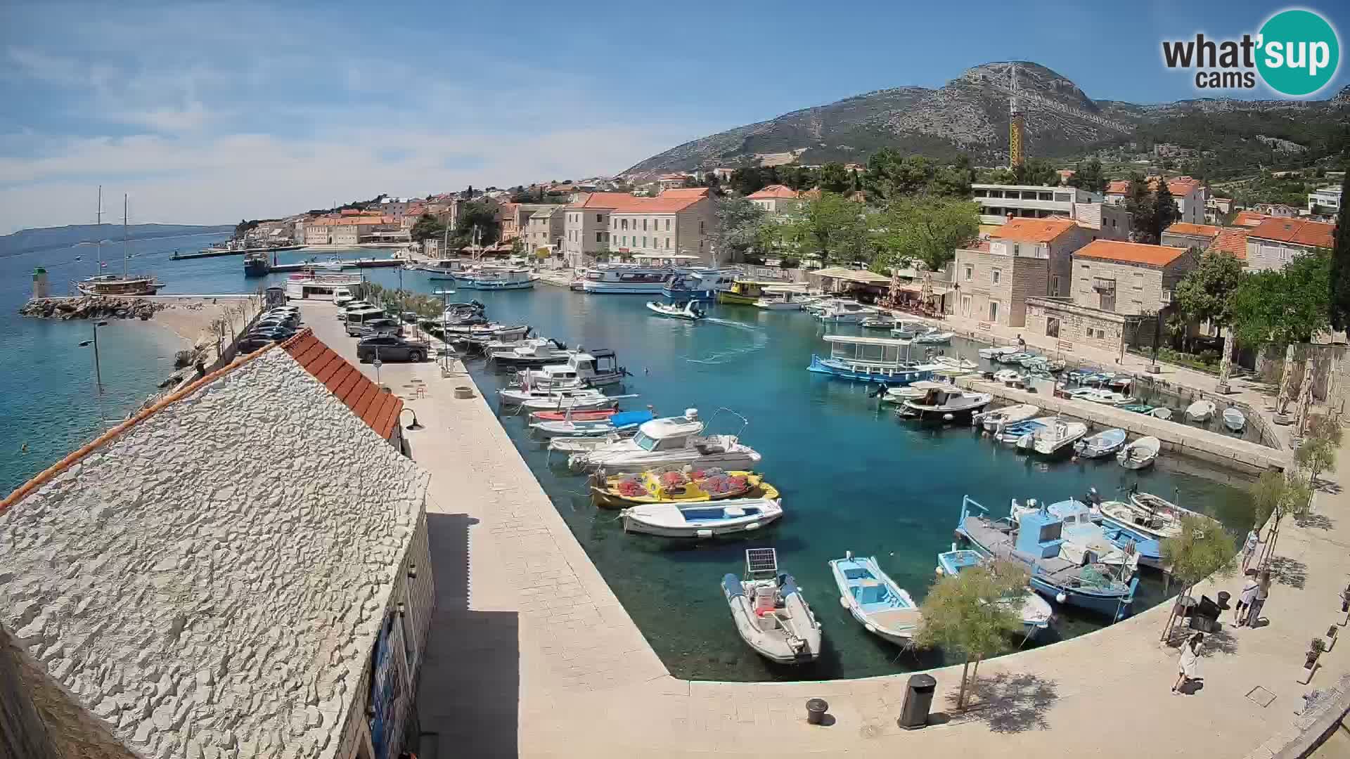Webcam Bol Harbour – Live View of Bol Riva & Marina