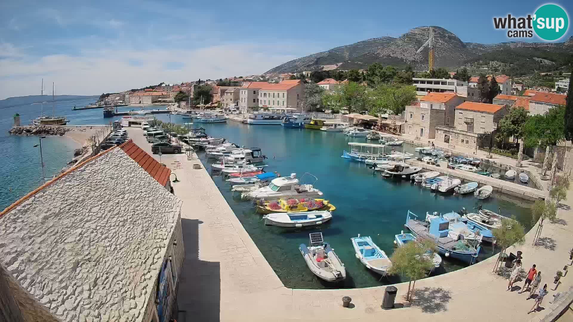 Webcam Bol Harbour – Live View of Bol Riva & Marina