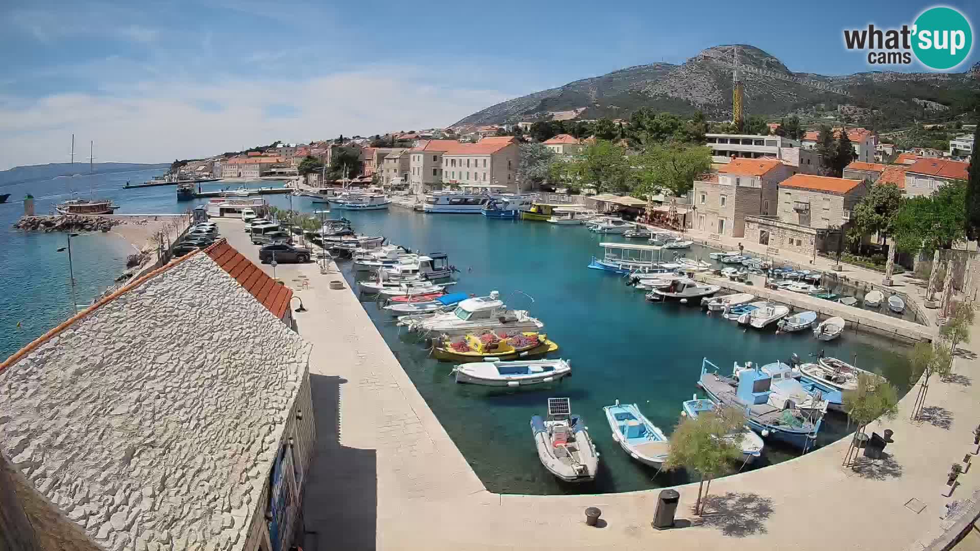 Webcam Bol Hafen – Liveblick auf Bol Riva & Marina