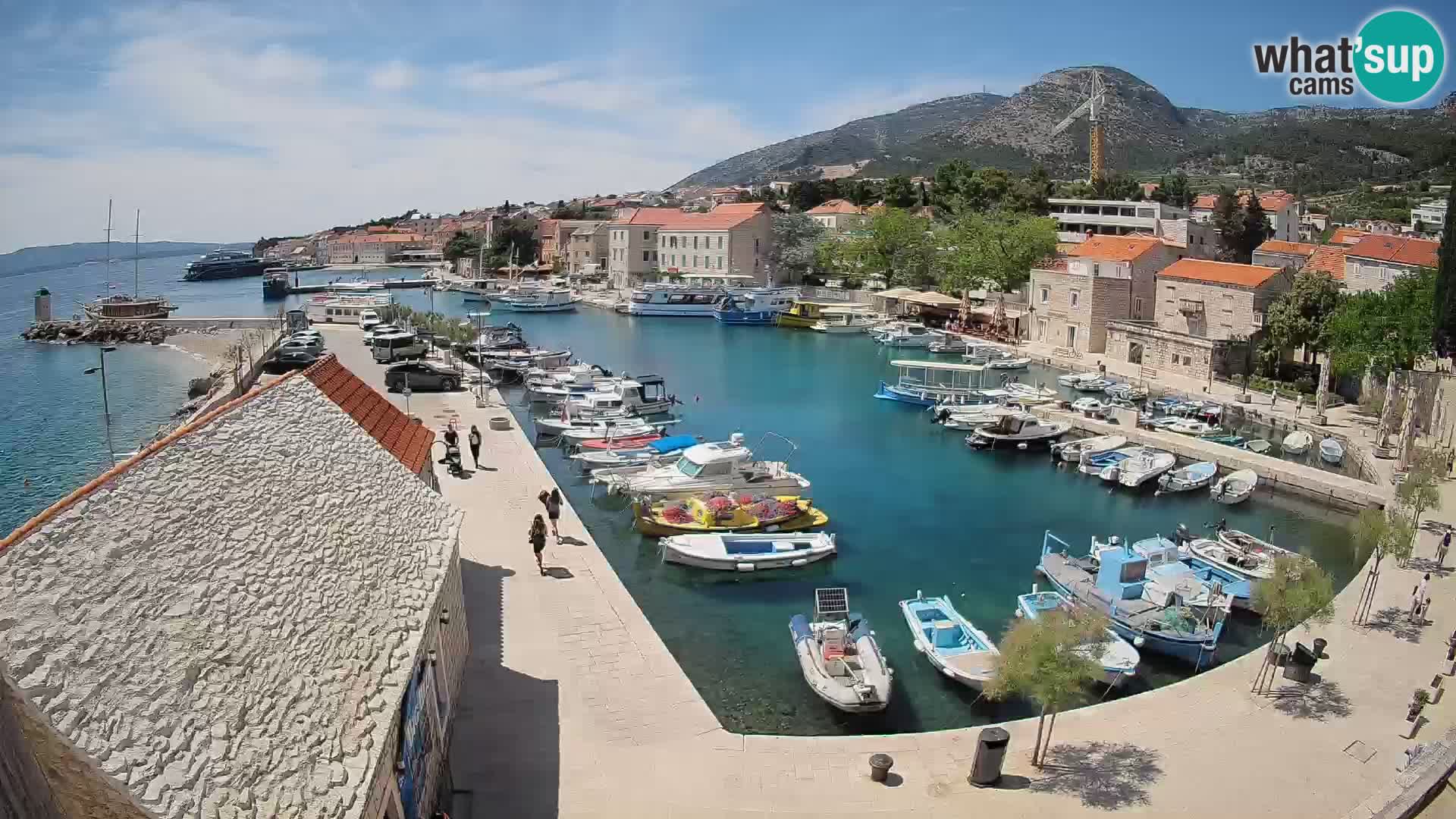 Webcam Bol Harbour – Live View of Bol Riva & Marina