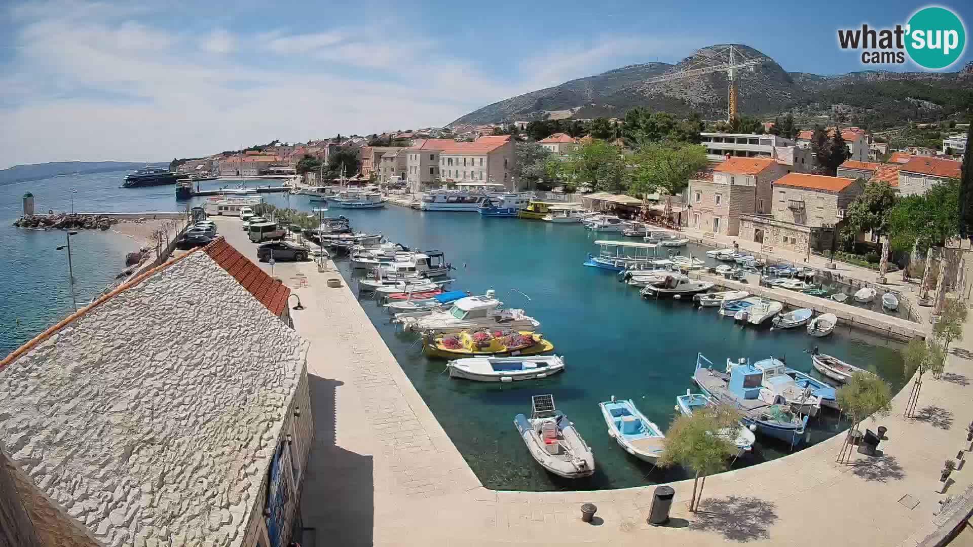 Webcam Bol Harbour – Live View of Bol Riva & Marina