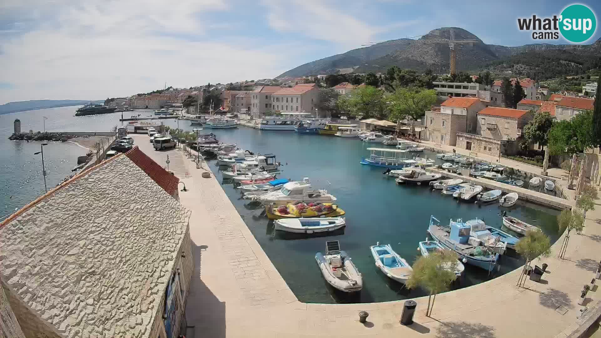 Webcam Bol Harbour – Live View of Bol Riva & Marina