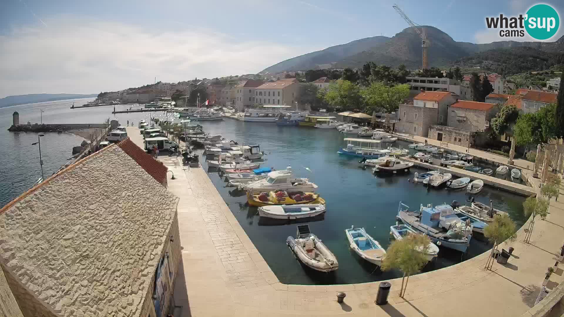 Webcam Bol Hafen – Liveblick auf Bol Riva & Marina