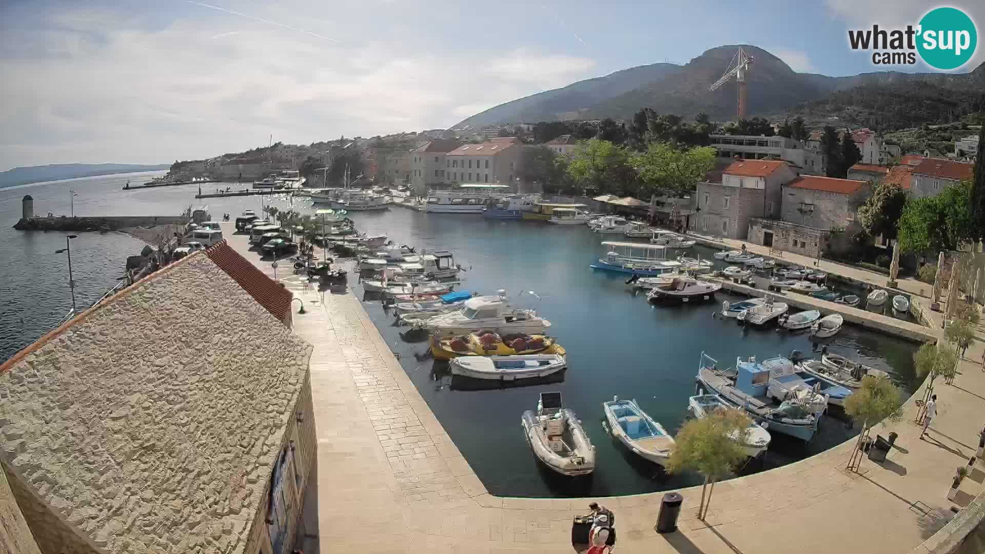 Webcam Bol Harbour – Live View of Bol Riva & Marina