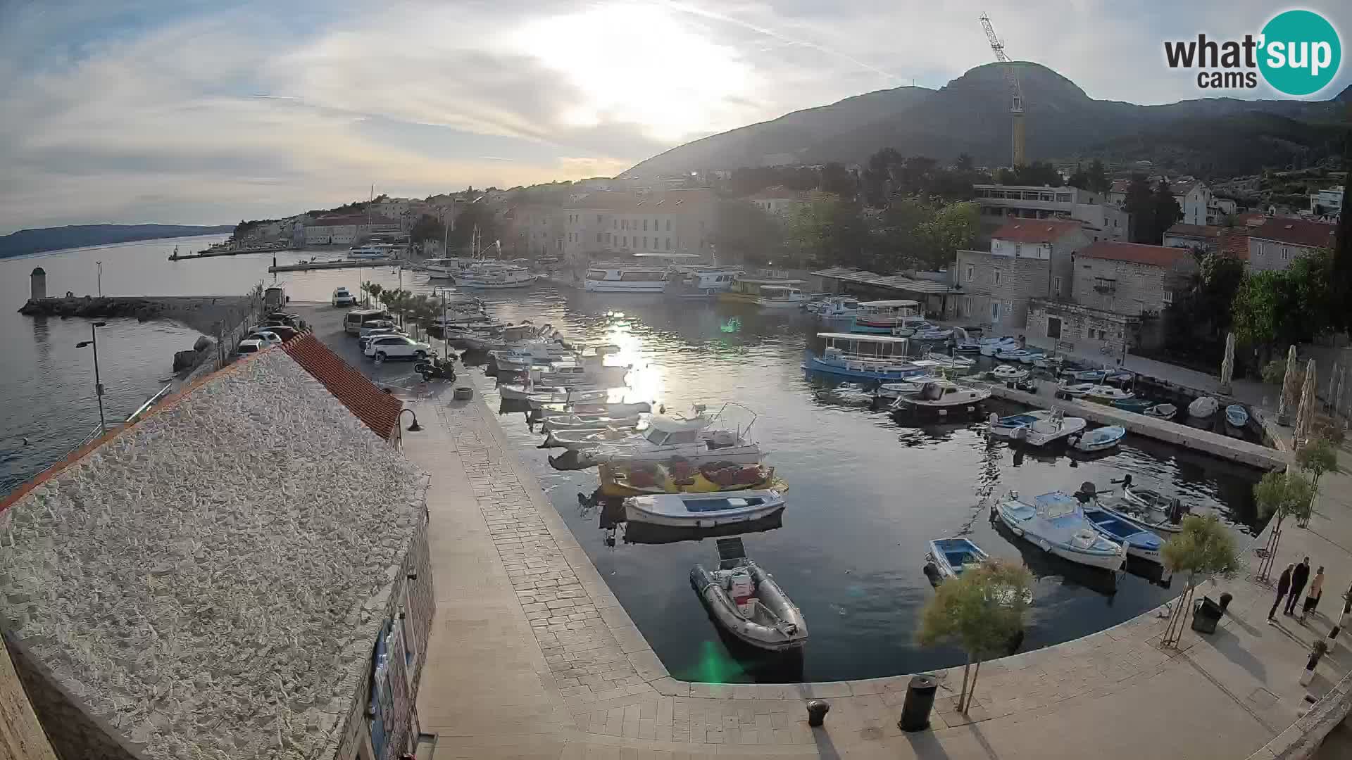 Webcam Bol Harbour – Live View of Bol Riva & Marina