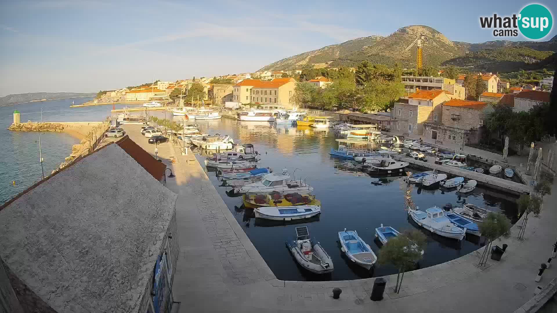 Webcam Bol Hafen – Liveblick auf Bol Riva & Marina