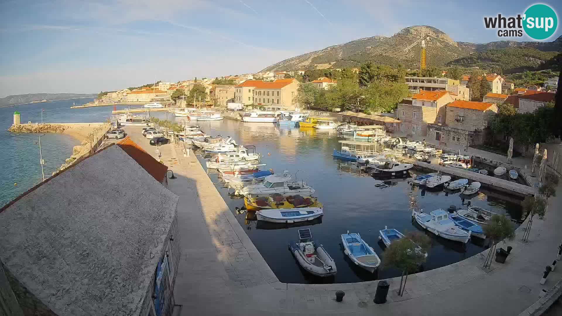 Webcam Bol Harbour – Live View of Bol Riva & Marina