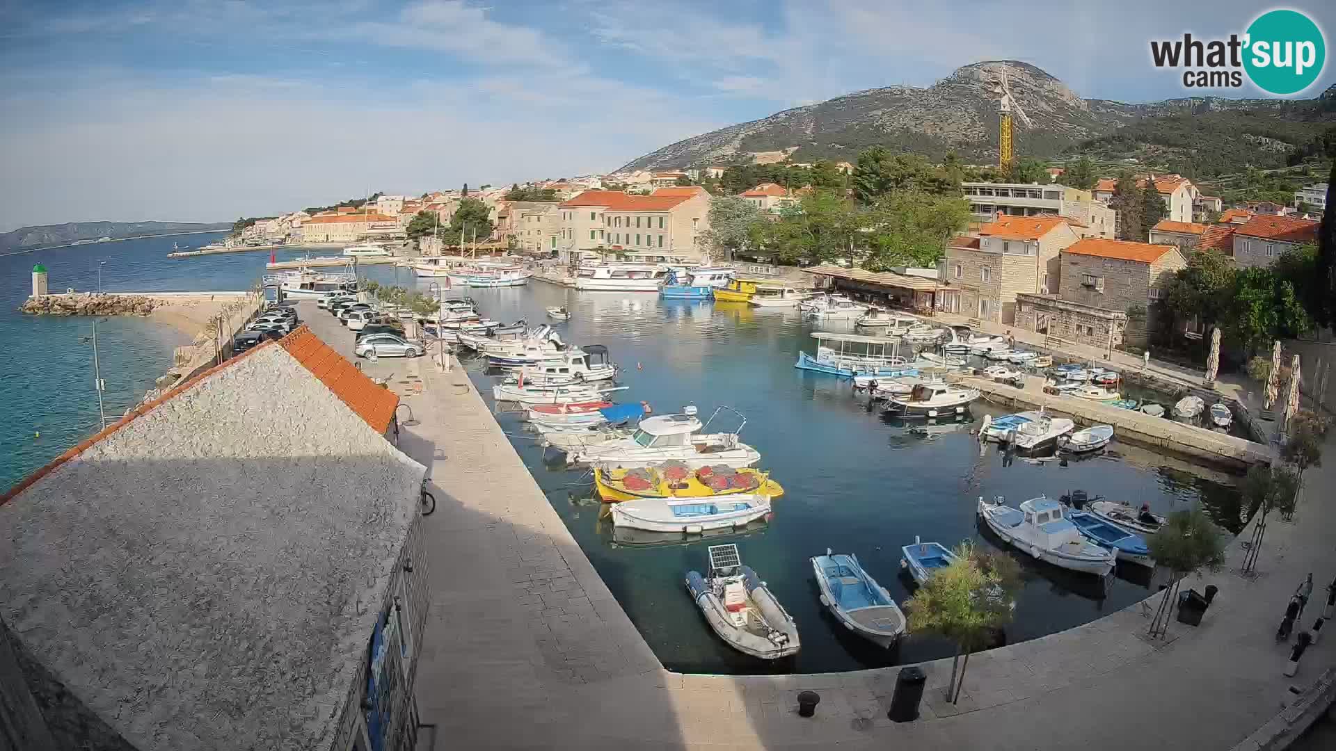 Webcam porto di Bol – Vista live sulla Riva e Marina