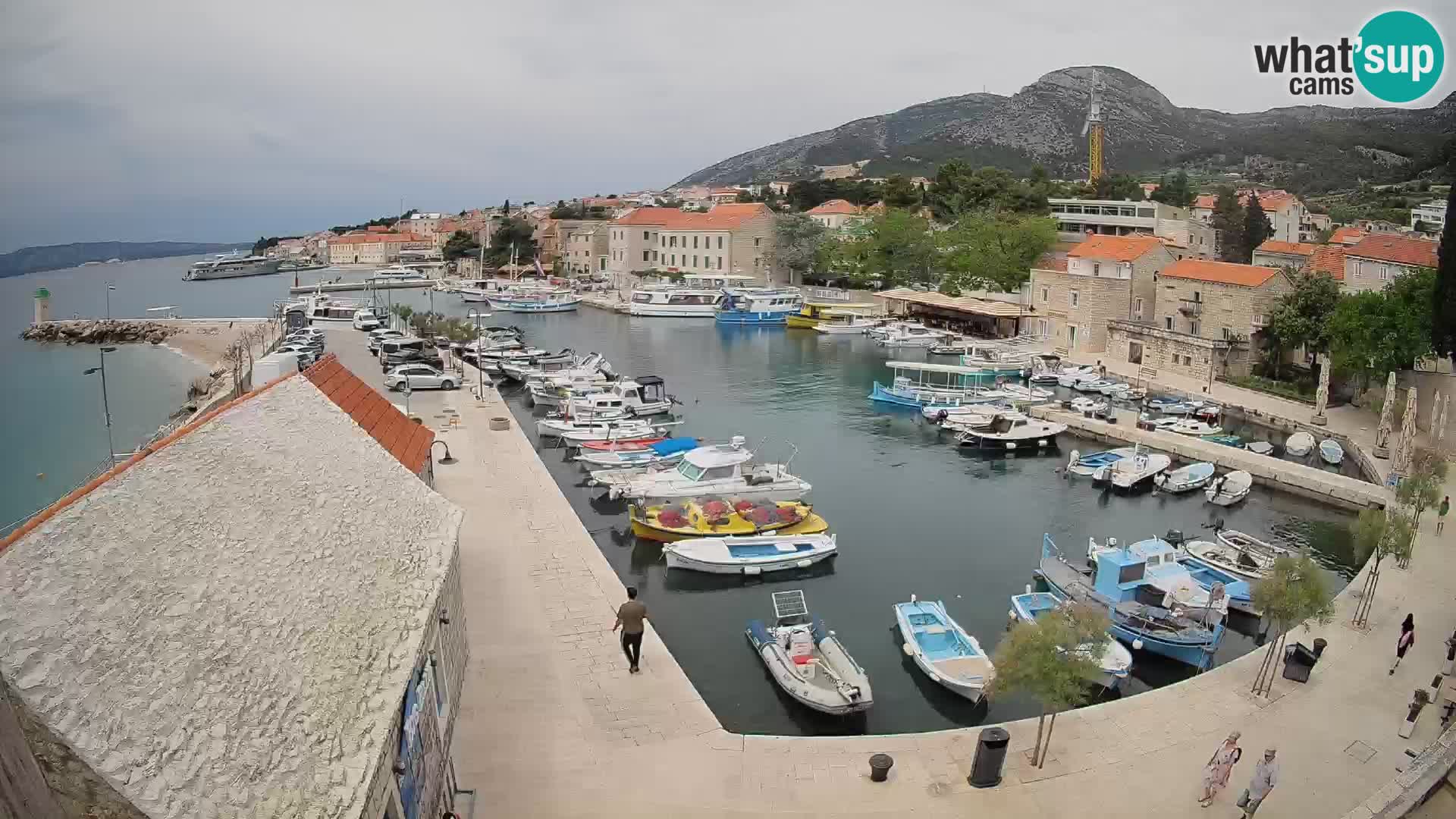 Webcam Bol Hafen – Liveblick auf Bol Riva & Marina