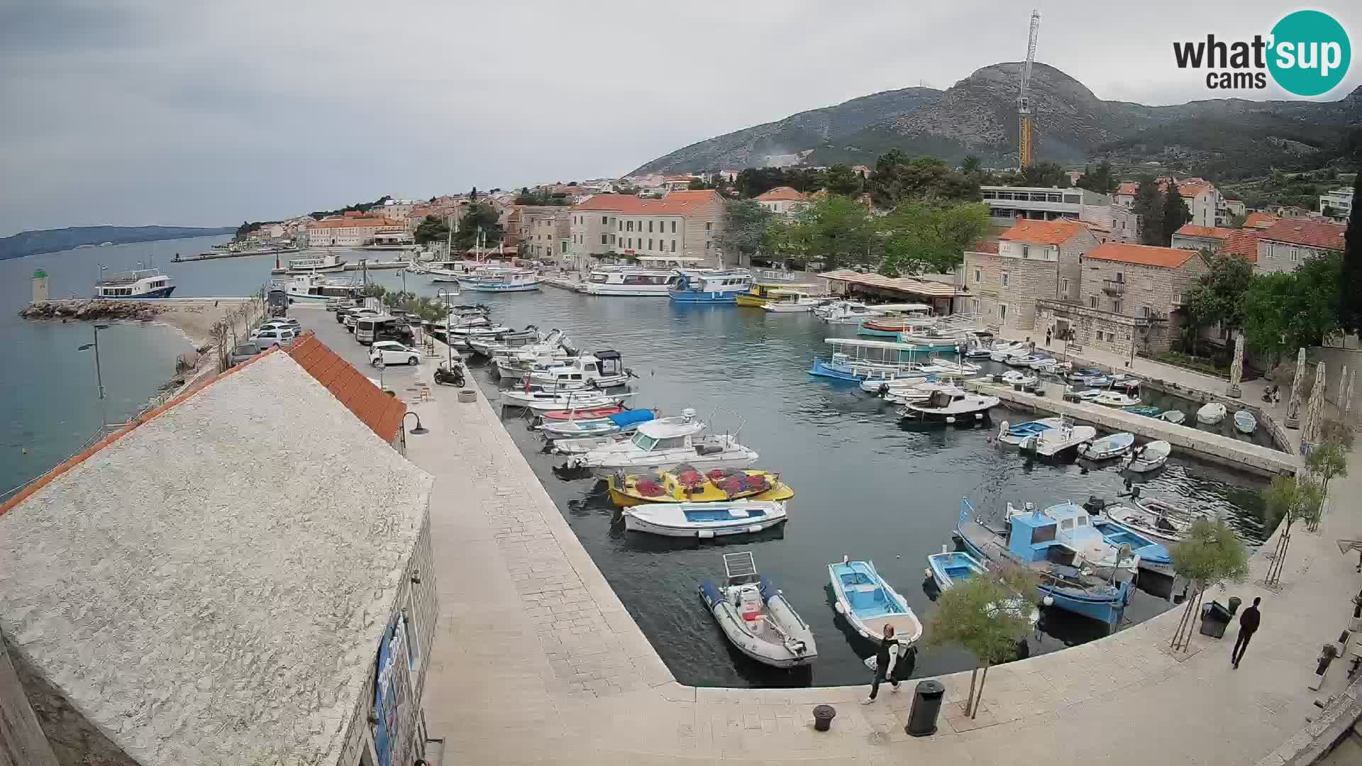Webcam Bol Harbour – Live View of Bol Riva & Marina