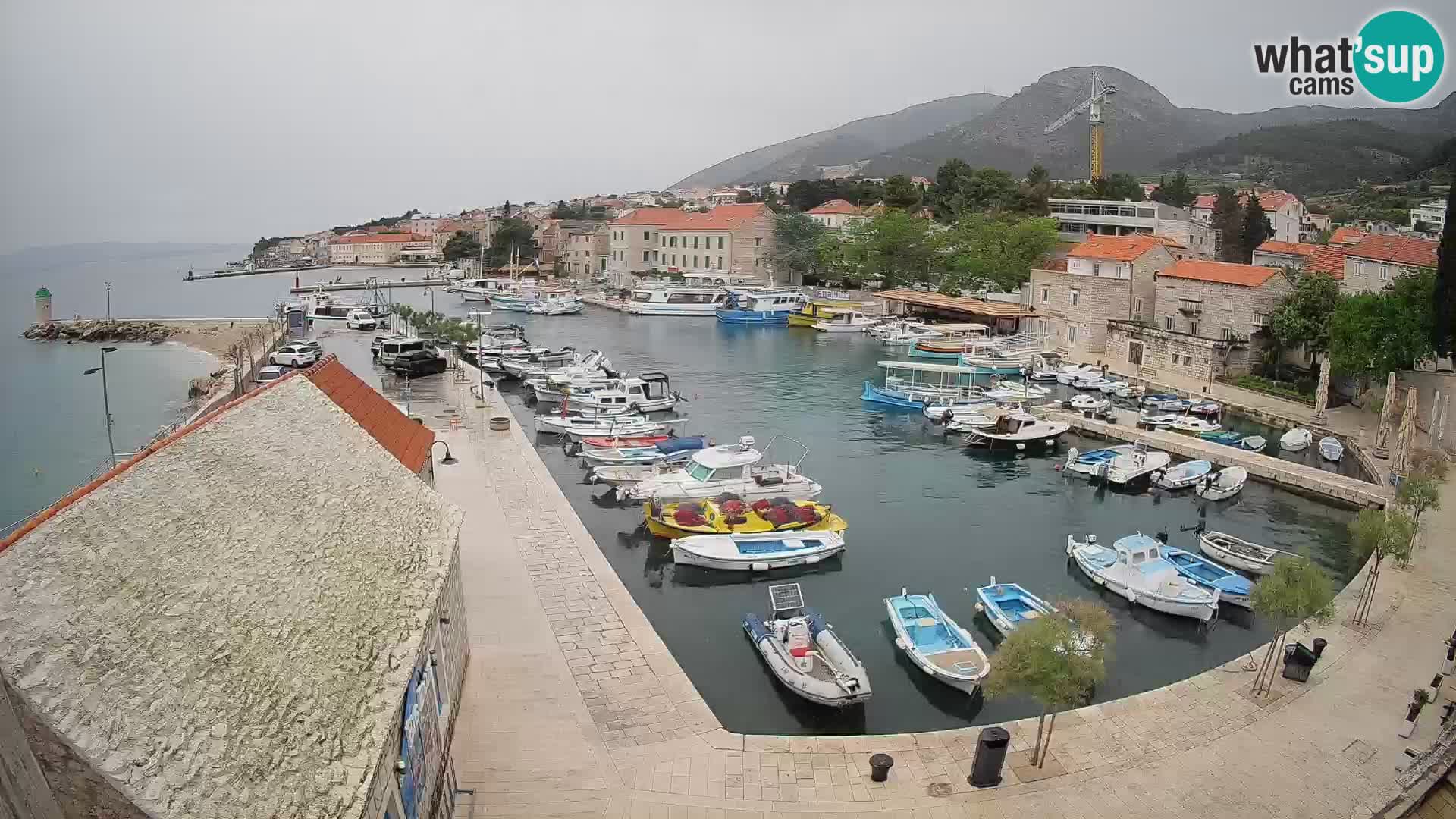 Webcam Bol Harbour – Live View of Bol Riva & Marina