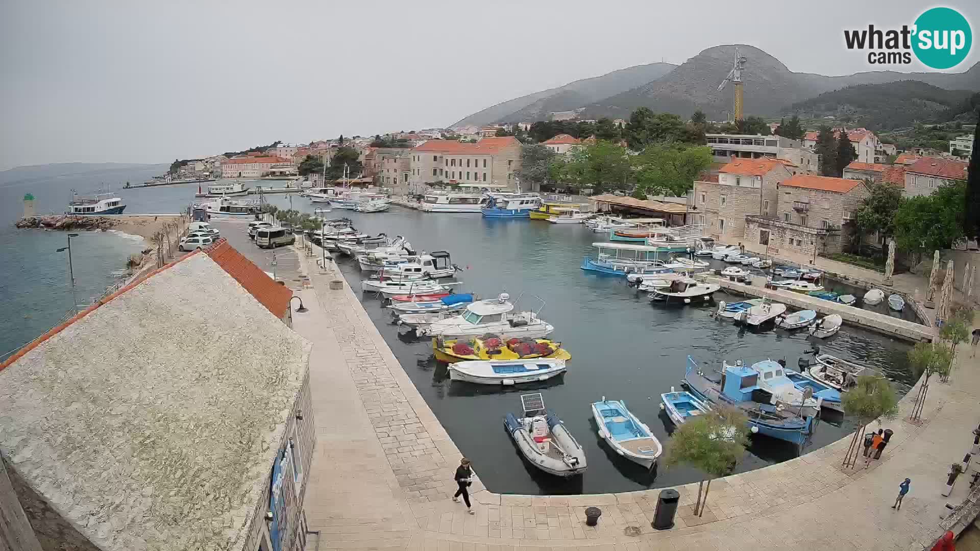 Webcam Bol Hafen – Liveblick auf Bol Riva & Marina