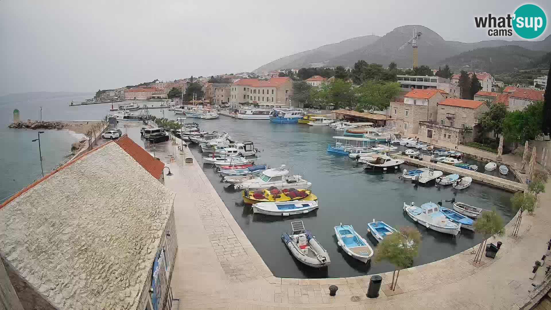 Webcam Bol Harbour – Live View of Bol Riva & Marina