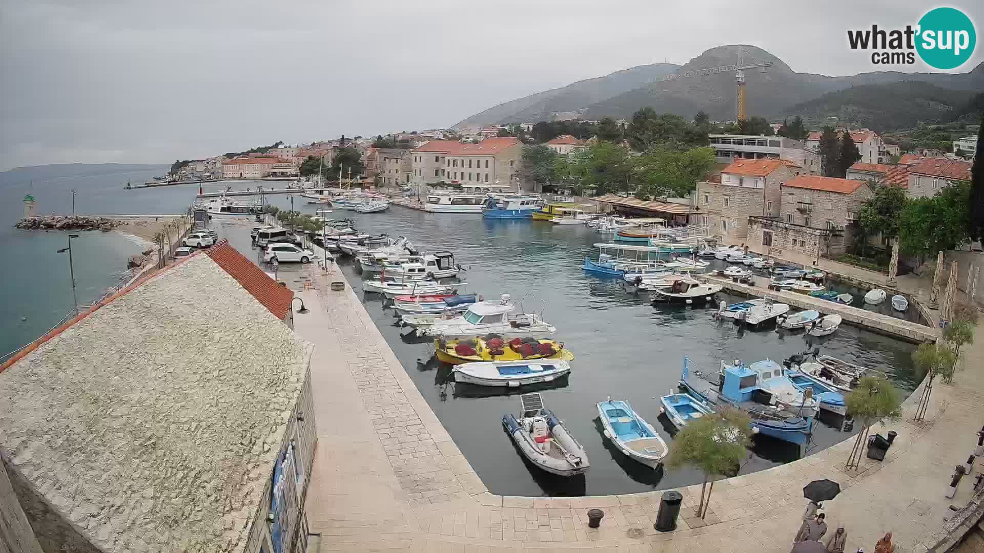 Webcam Bol Harbour – Live View of Bol Riva & Marina