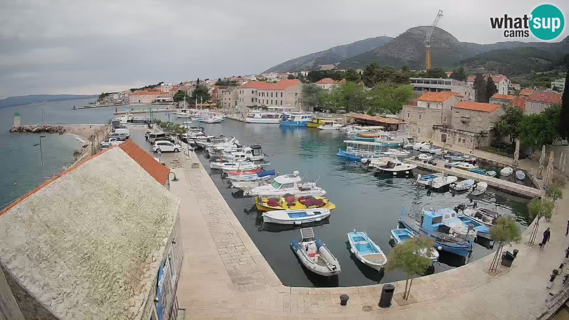 Webcam Bol Harbour – Live View of Bol Riva & Marina