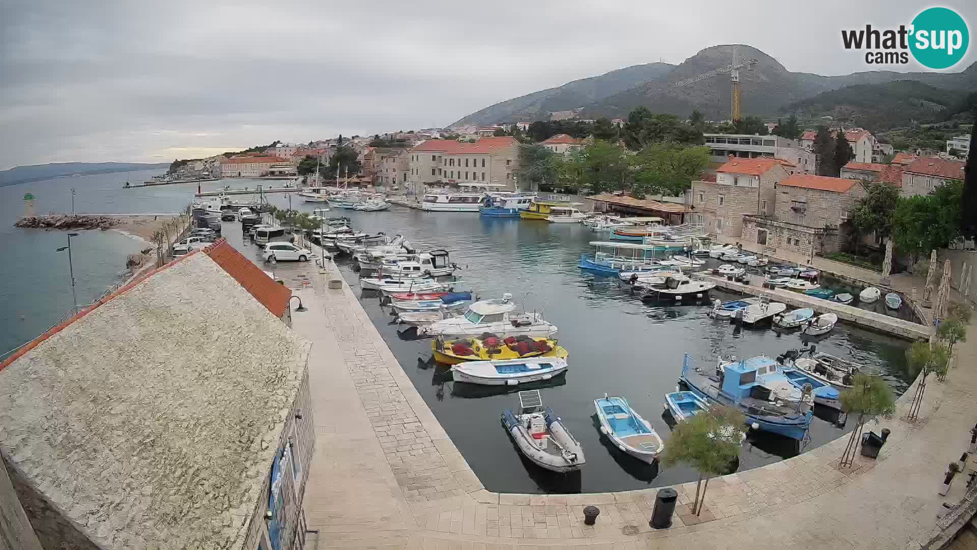 Webcam Bol Harbour – Live View of Bol Riva & Marina