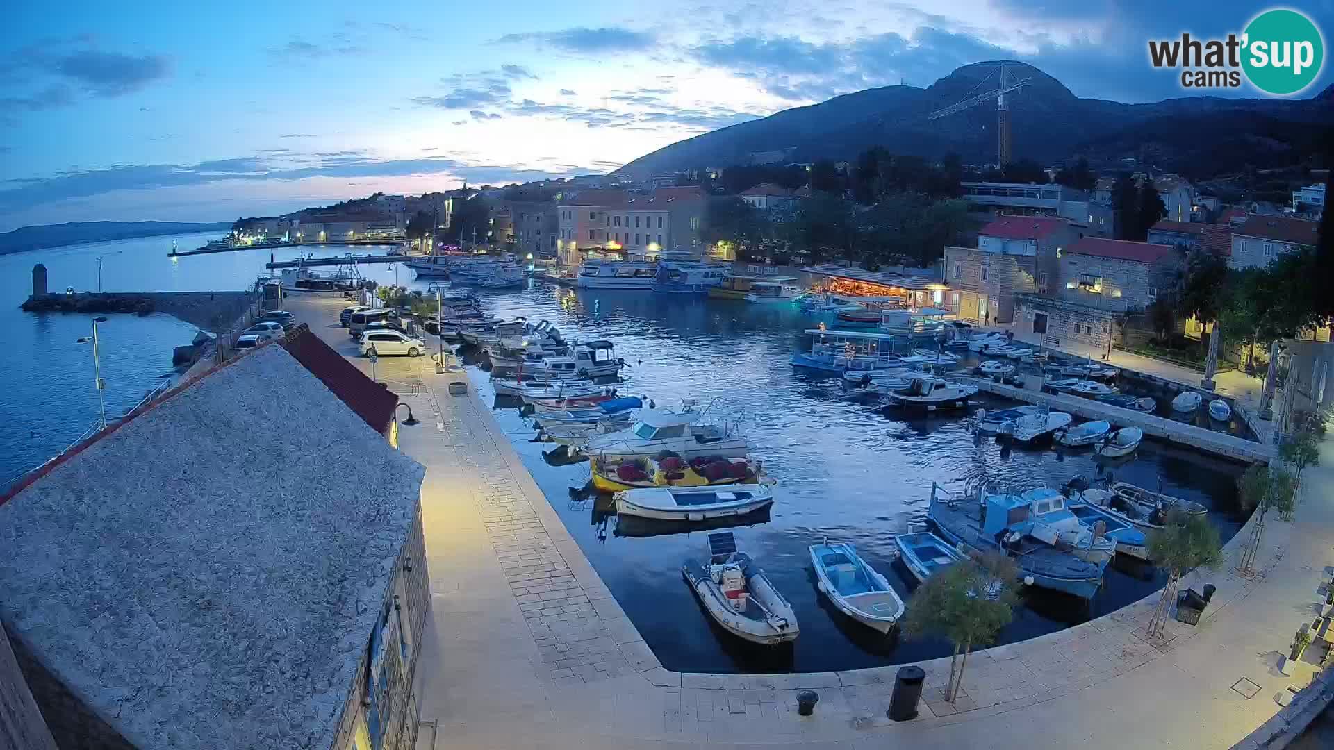 Webcam Bol Harbour – Live View of Bol Riva & Marina