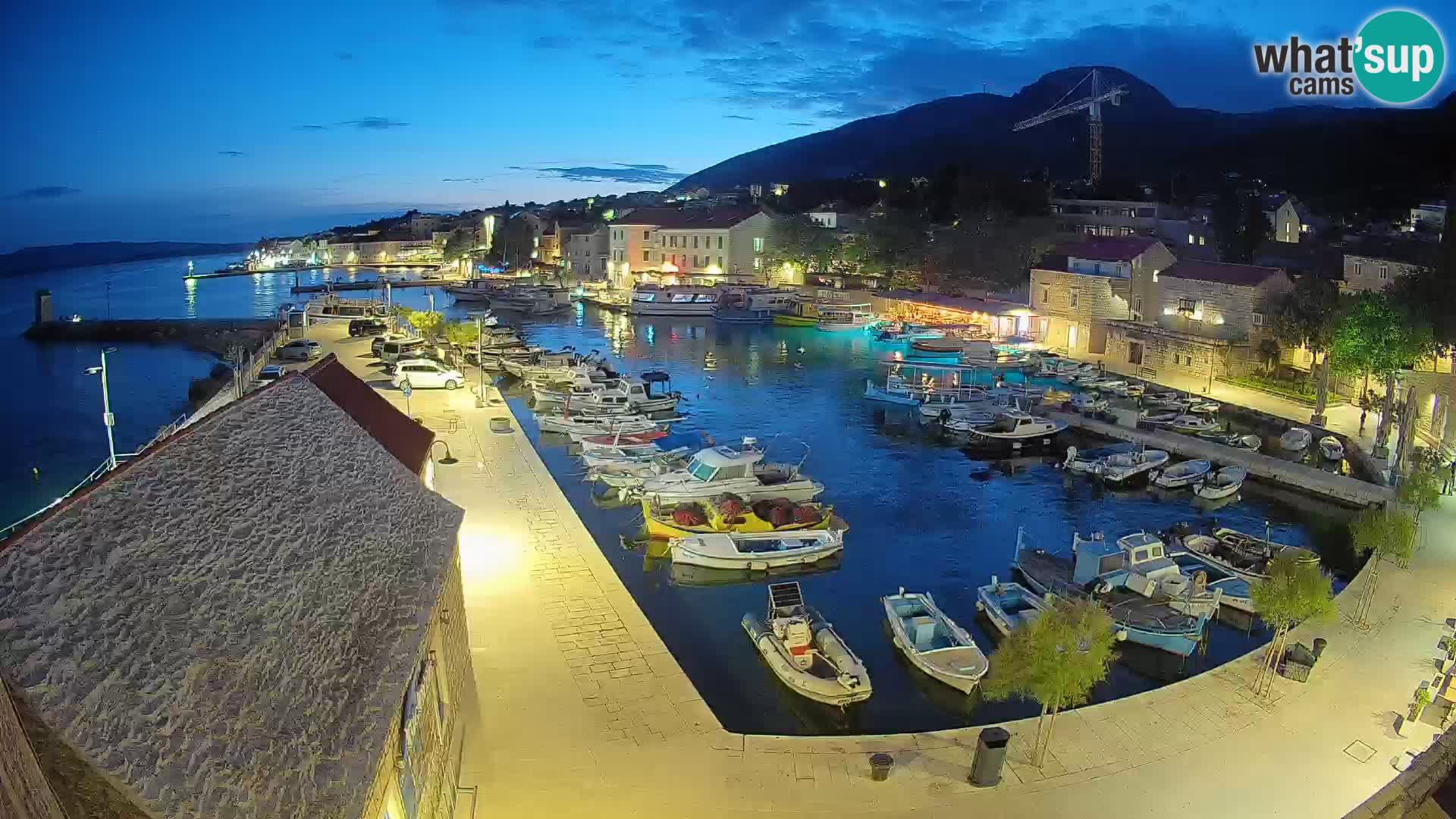 Webcam Bol Hafen – Liveblick auf Bol Riva & Marina