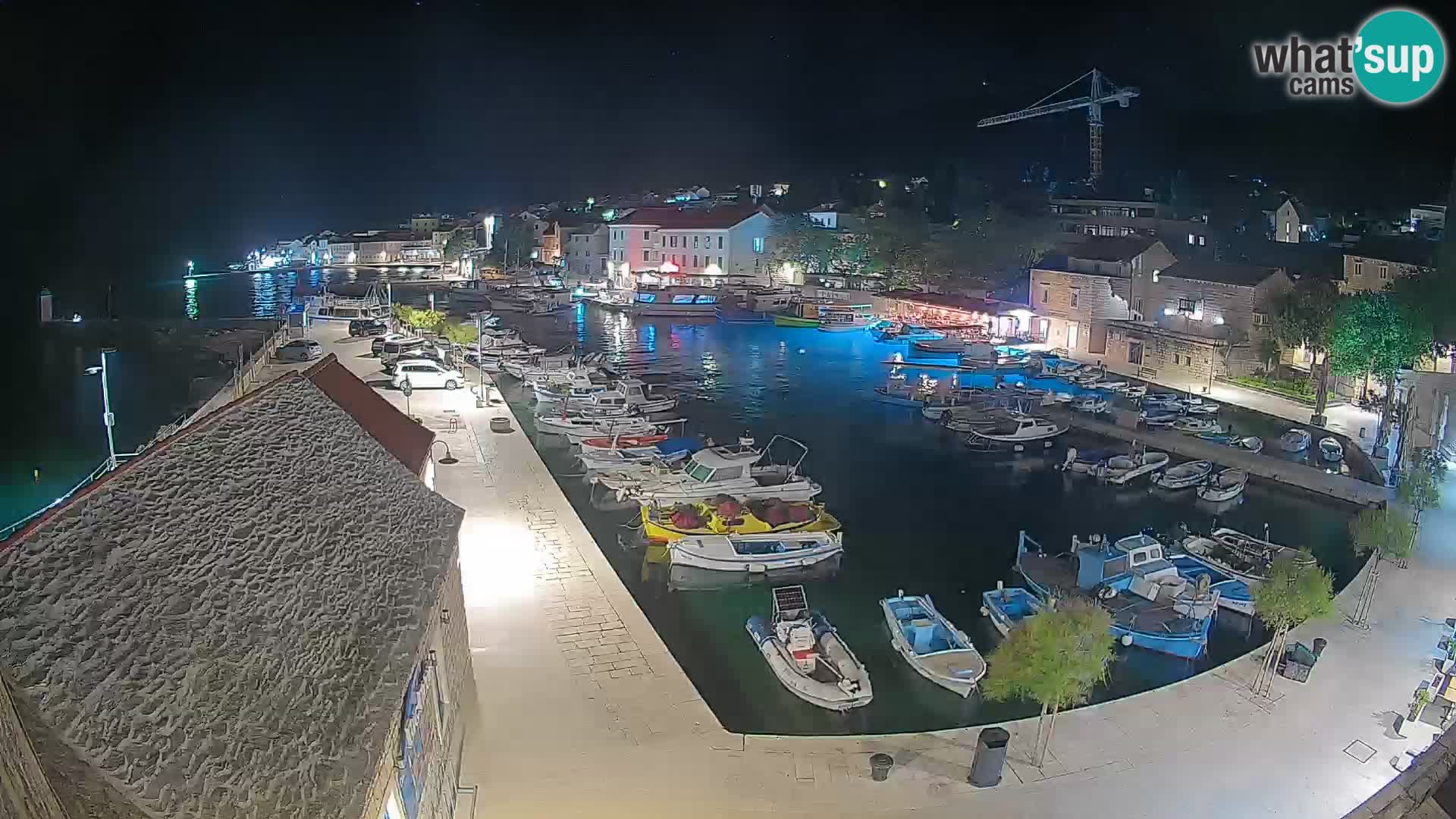 Webcam Bol Hafen – Liveblick auf Bol Riva & Marina