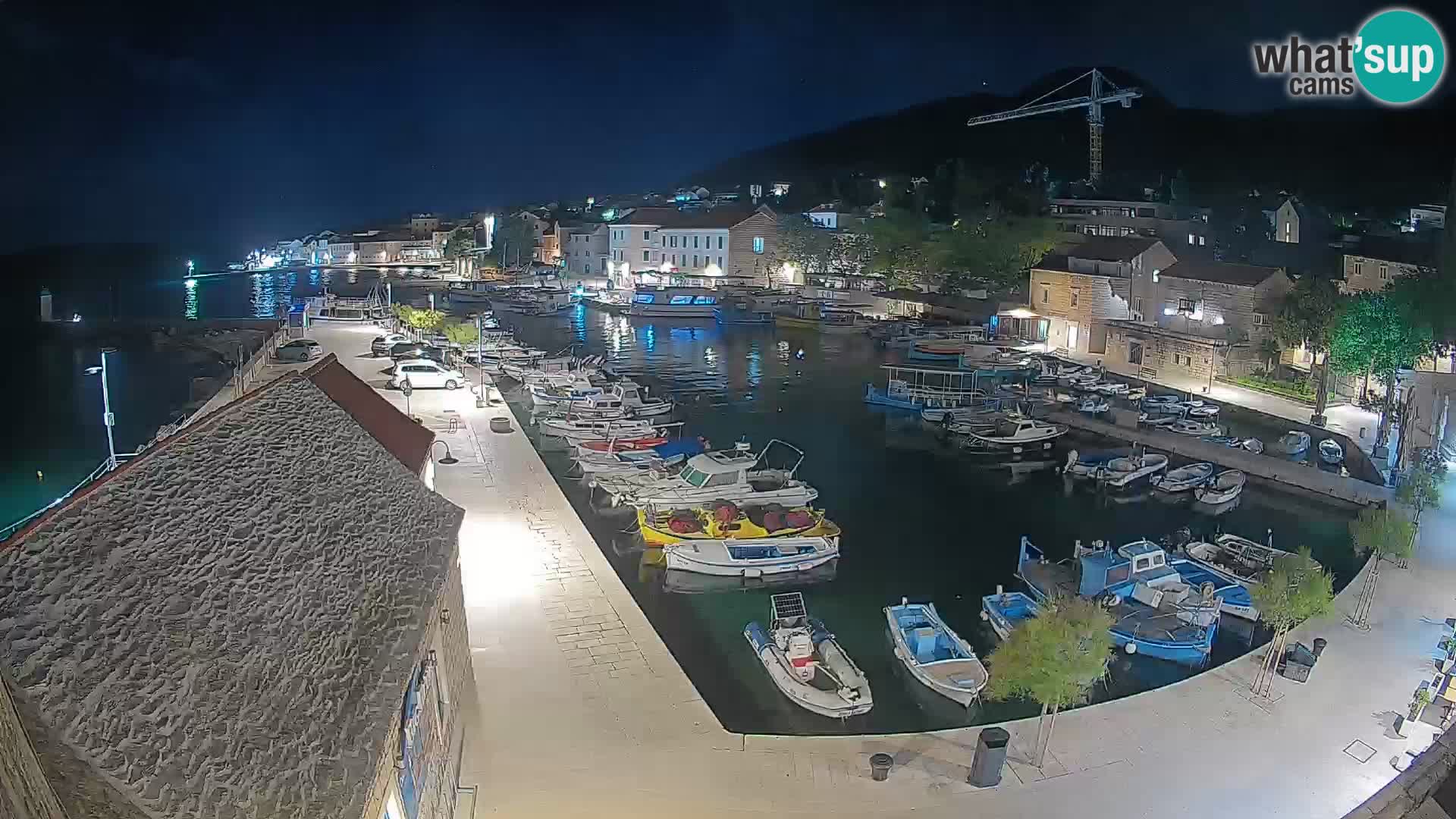 Webcam Bol Hafen – Liveblick auf Bol Riva & Marina