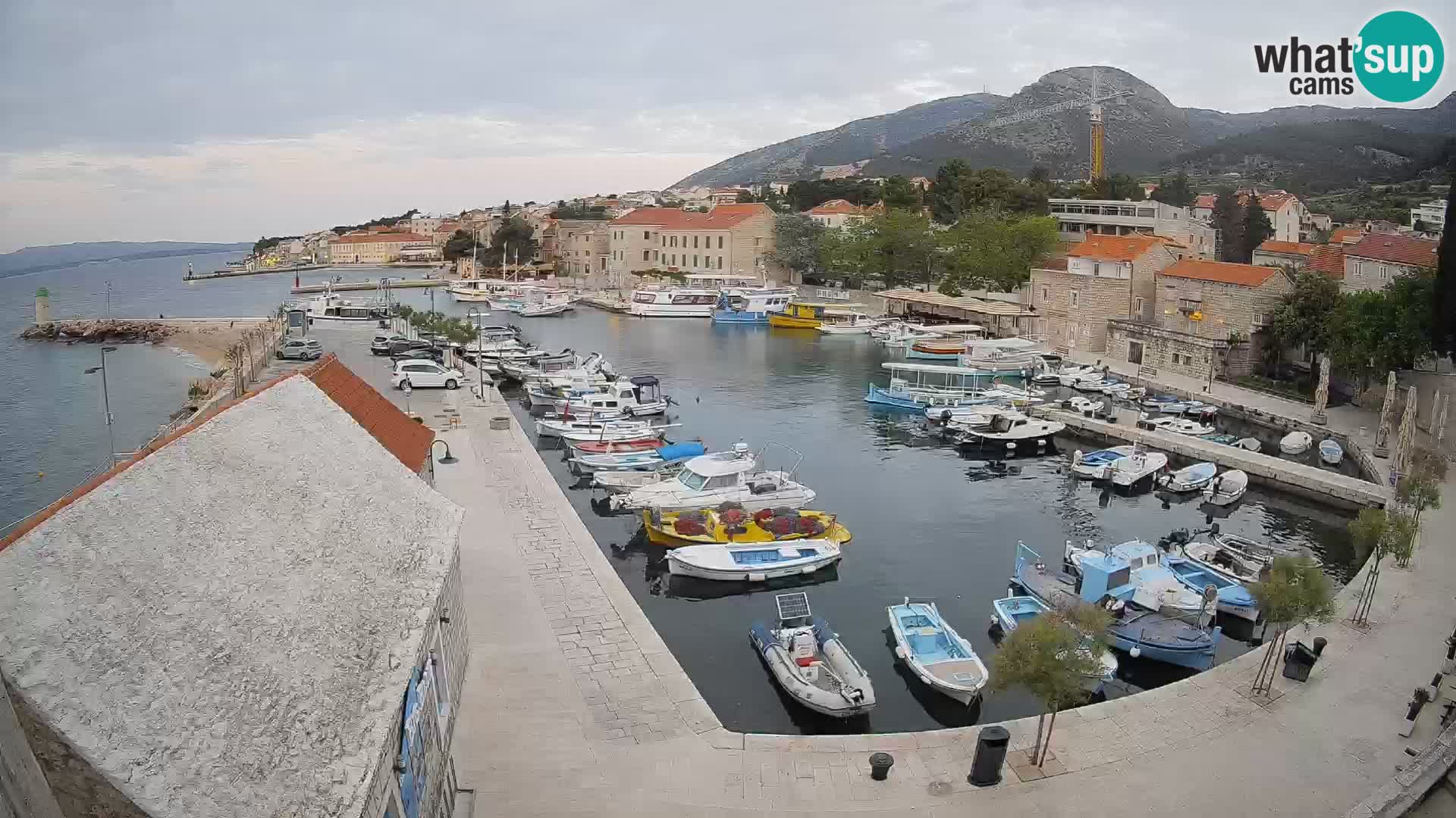 Webcam Bol Harbour – Live View of Bol Riva & Marina