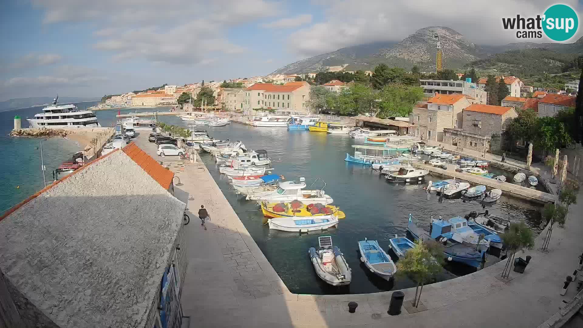 Webcam Bol Harbour – Live View of Bol Riva & Marina