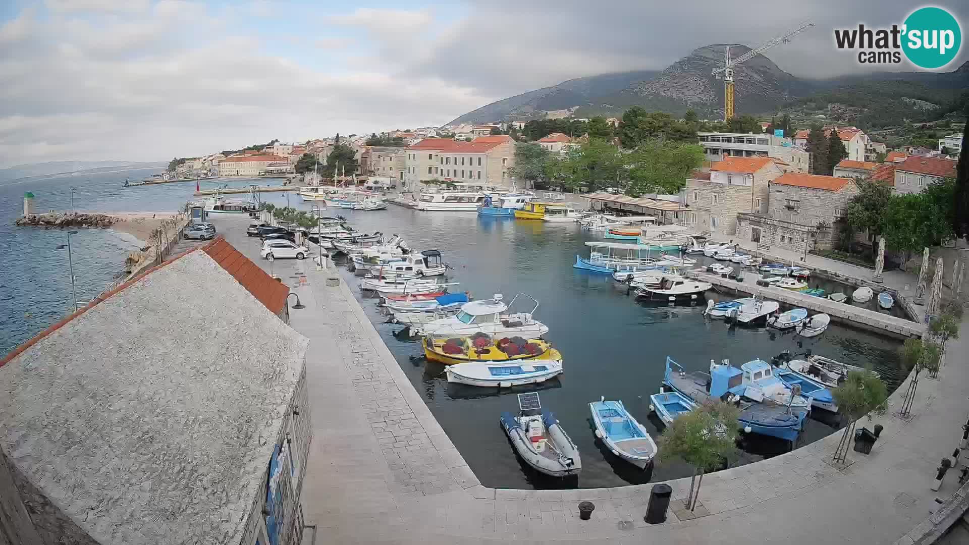 Webcam Bol Harbour – Live View of Bol Riva & Marina