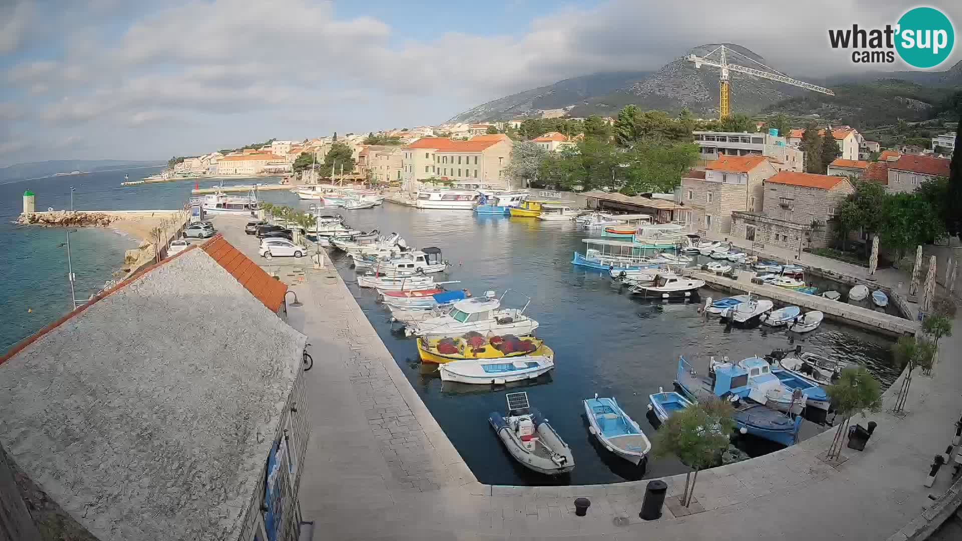 Webcam Bol Harbour – Live View of Bol Riva & Marina