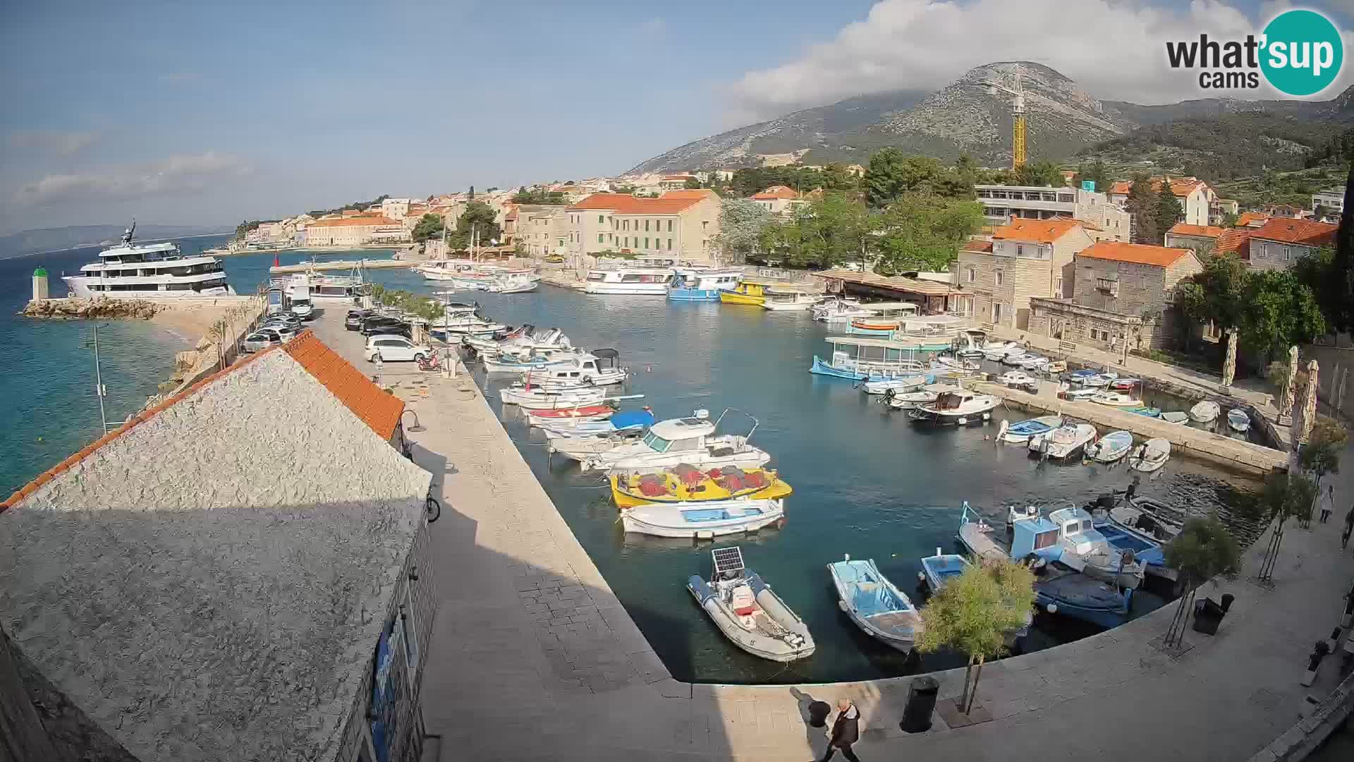 Webcam Bol Harbour – Live View of Bol Riva & Marina