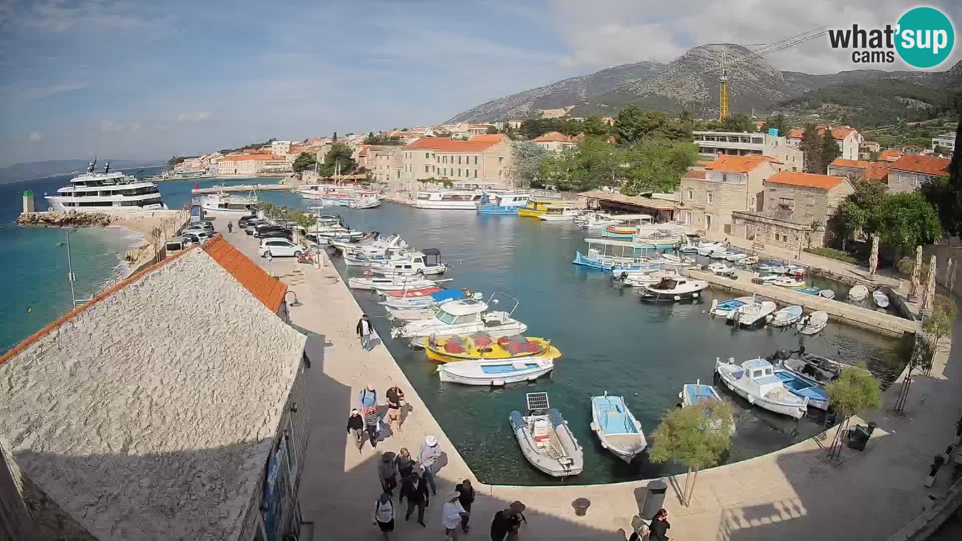 Webcam Bol Harbour – Live View of Bol Riva & Marina