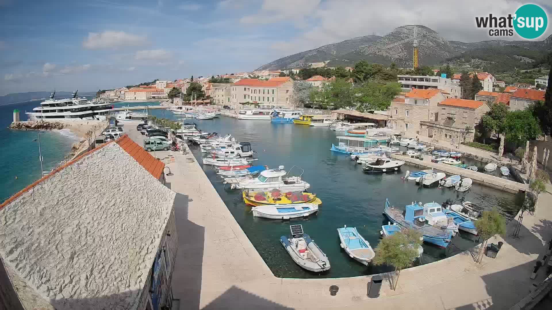 Webcam Bol Harbour – Live View of Bol Riva & Marina