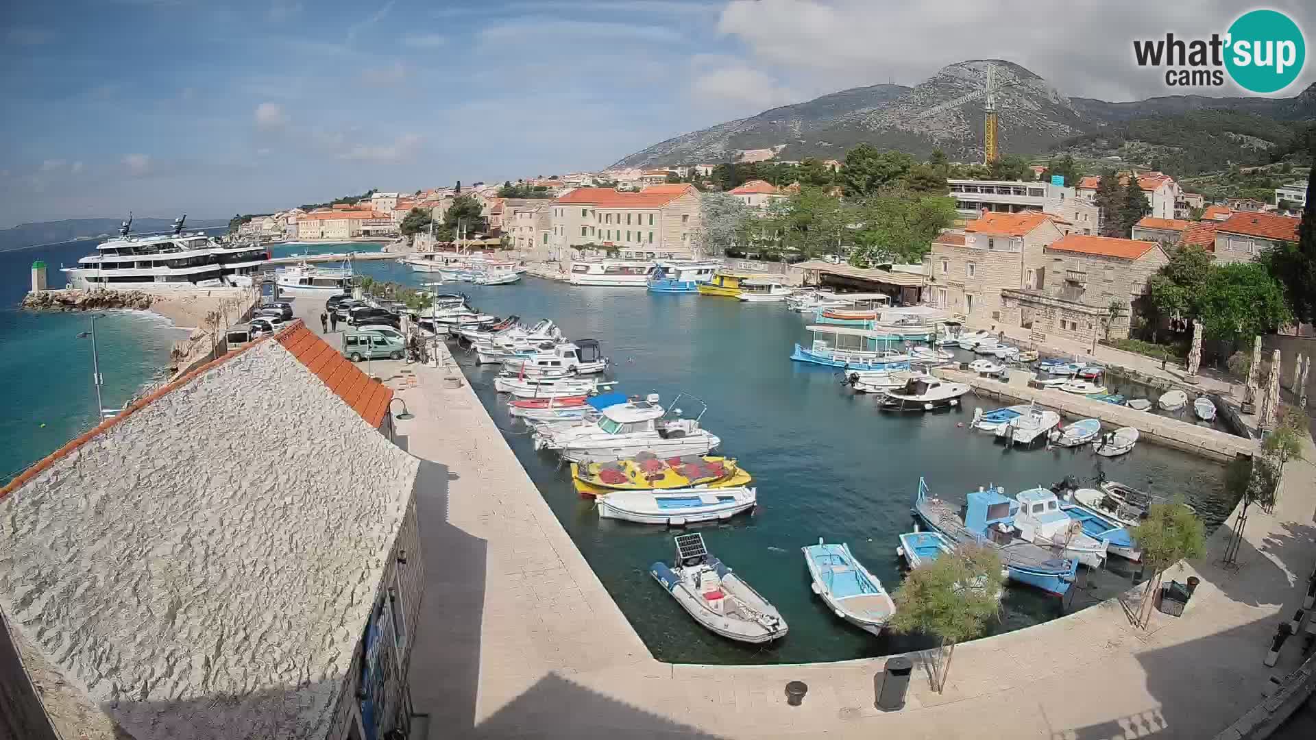 Webcam Bol Harbour – Live View of Bol Riva & Marina