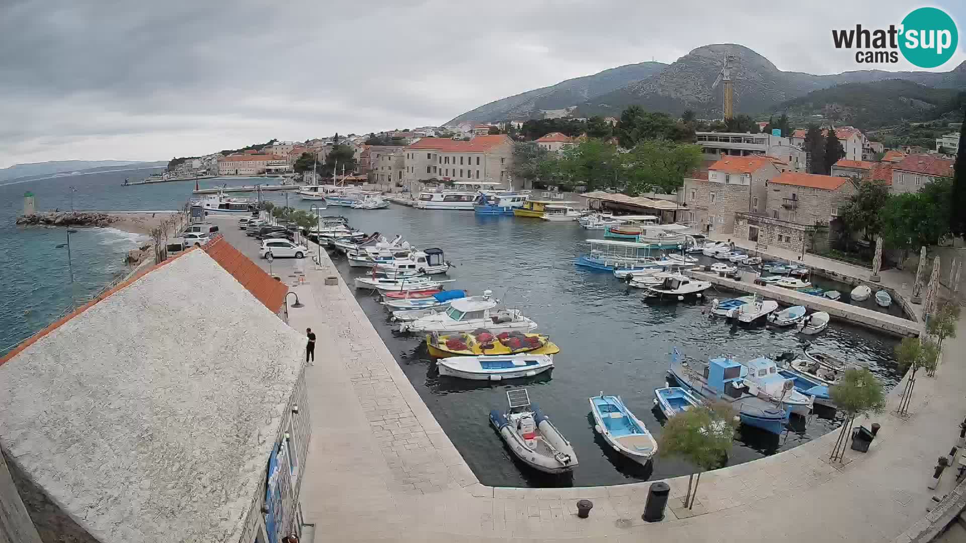 Webcam Bol Harbour – Live View of Bol Riva & Marina