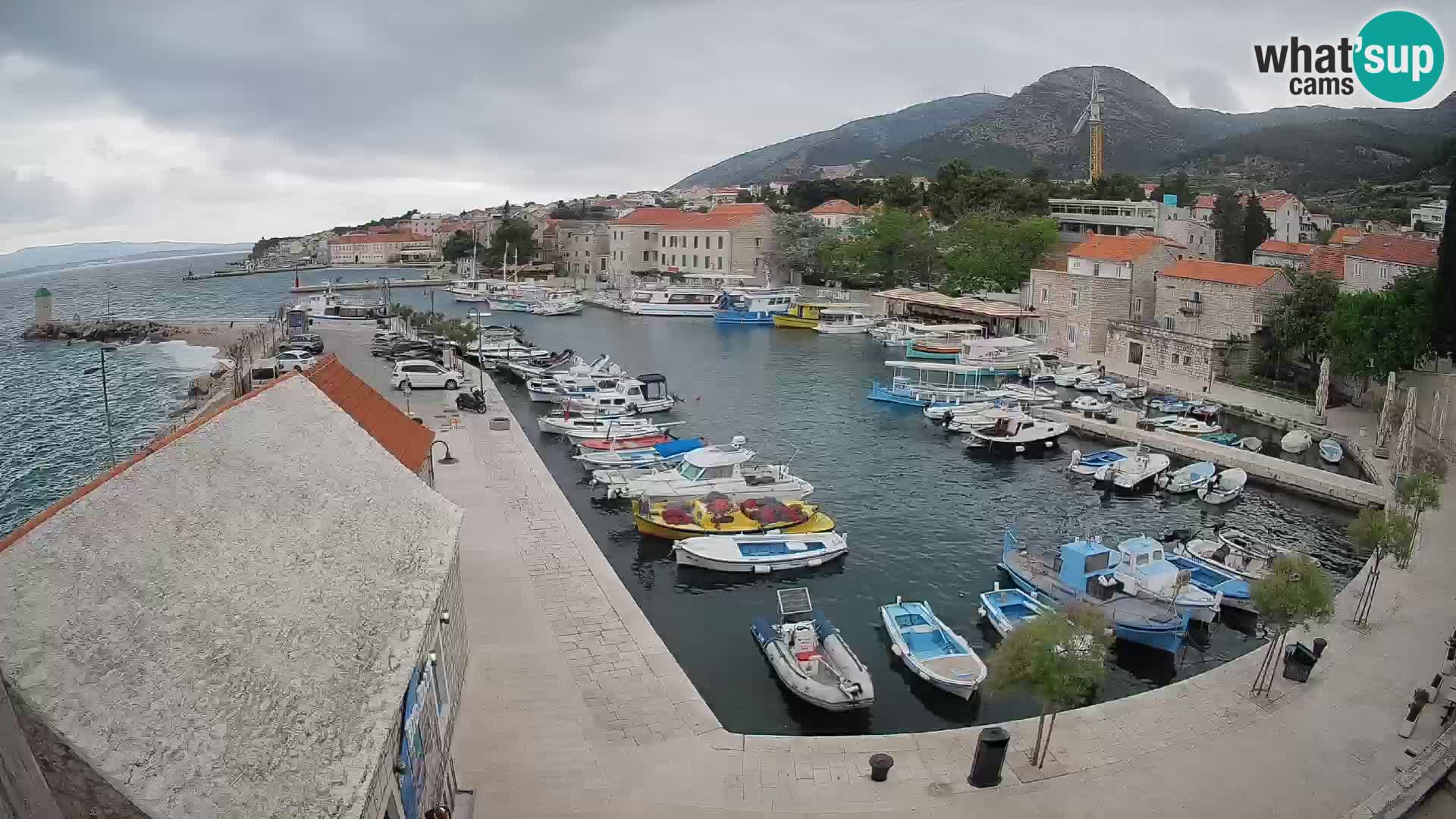 Webcam Bol Harbour – Live View of Bol Riva & Marina