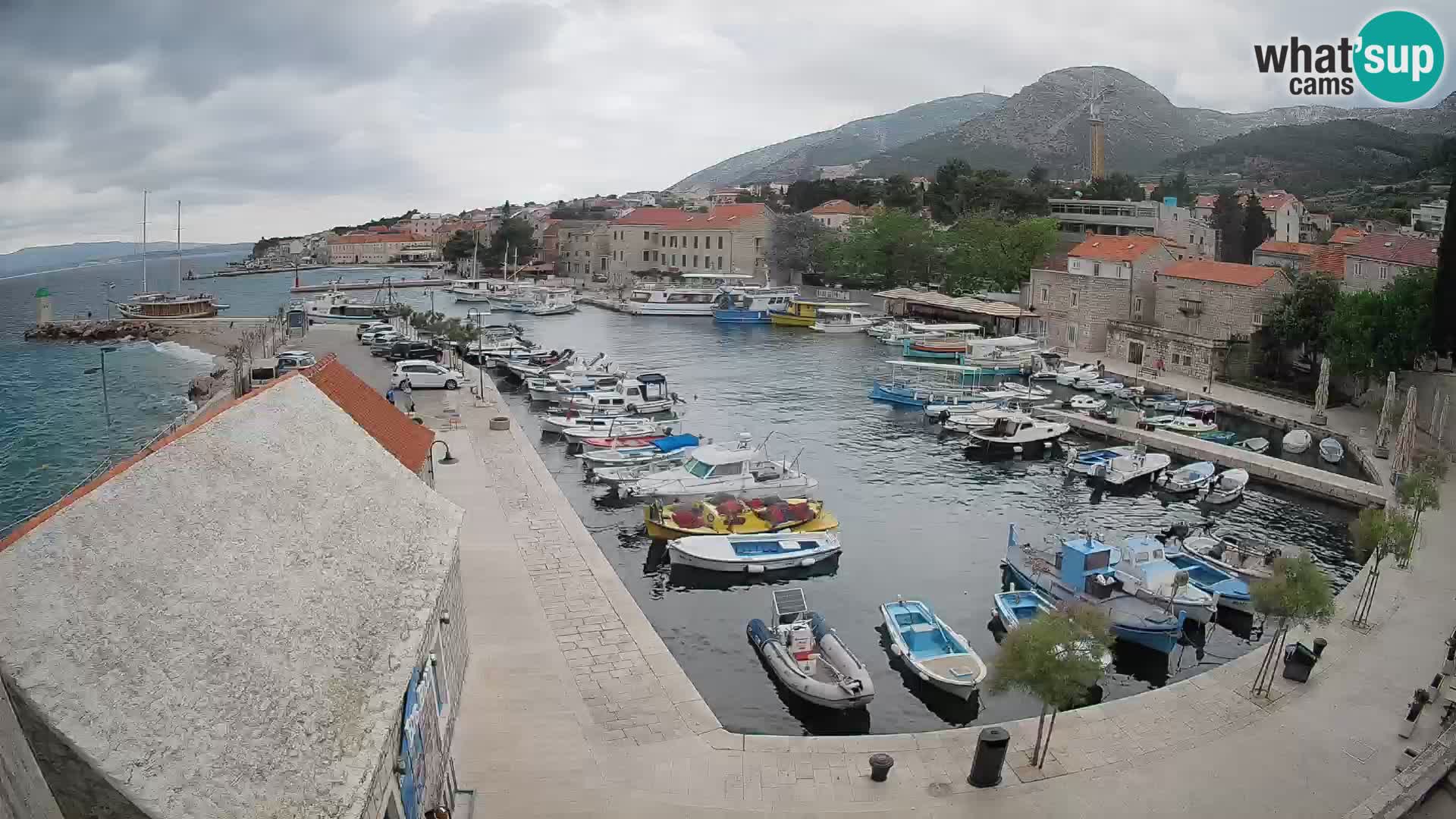 Webcam Bol Hafen – Liveblick auf Bol Riva & Marina