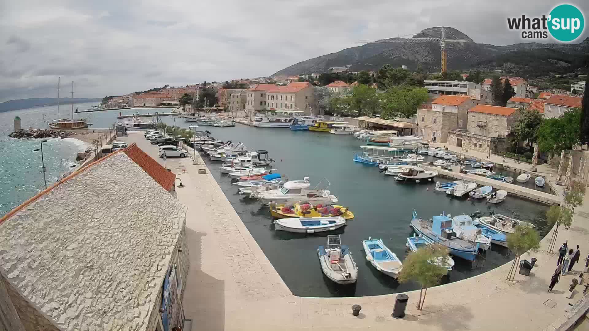 Webcam Bol Hafen – Liveblick auf Bol Riva & Marina