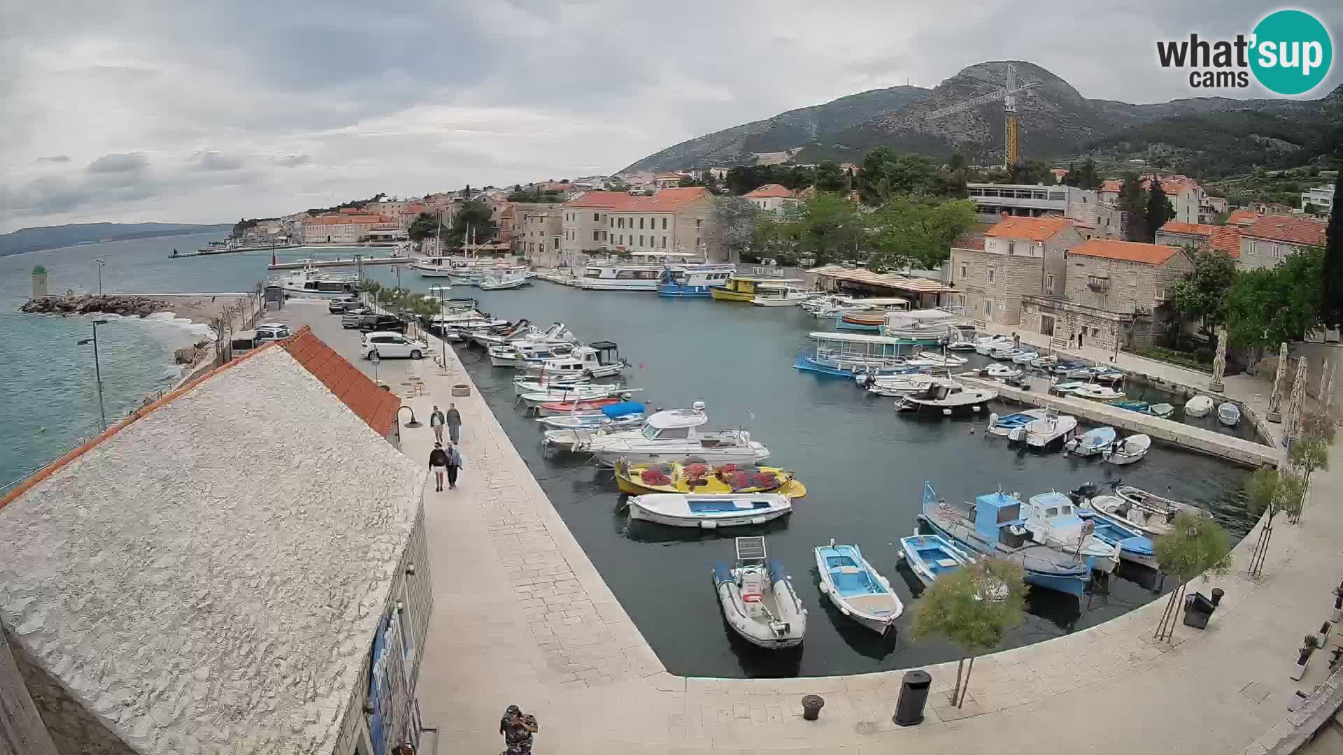 Webcam Bol Harbour – Live View of Bol Riva & Marina