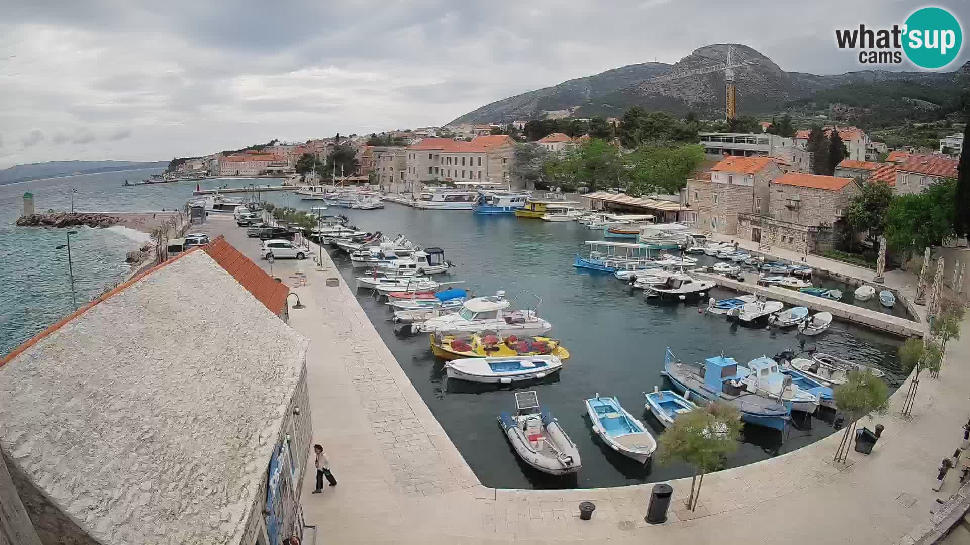 Webcam Bol Hafen – Liveblick auf Bol Riva & Marina