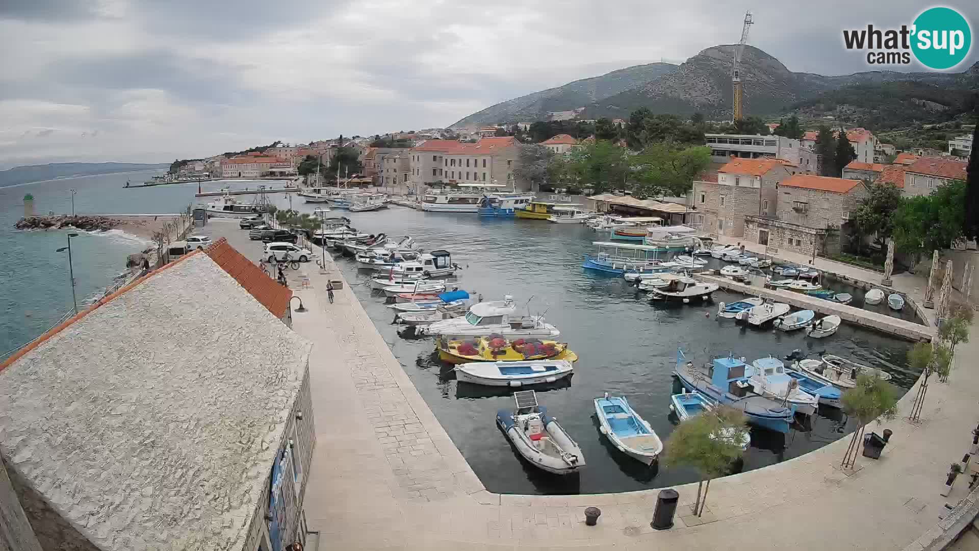 Webcam Bol Harbour – Live View of Bol Riva & Marina